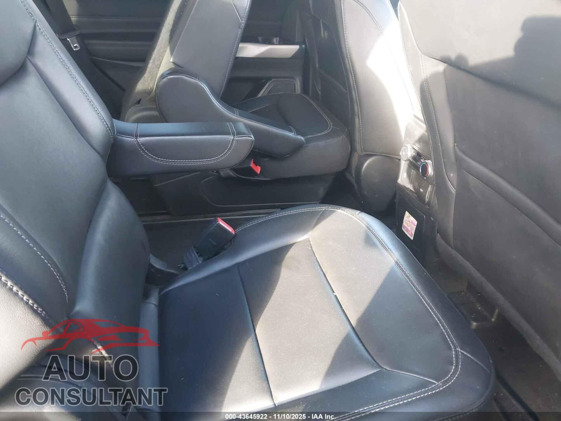 FORD EXPLORER 2022 - 1FMSK8DH5NGC27616