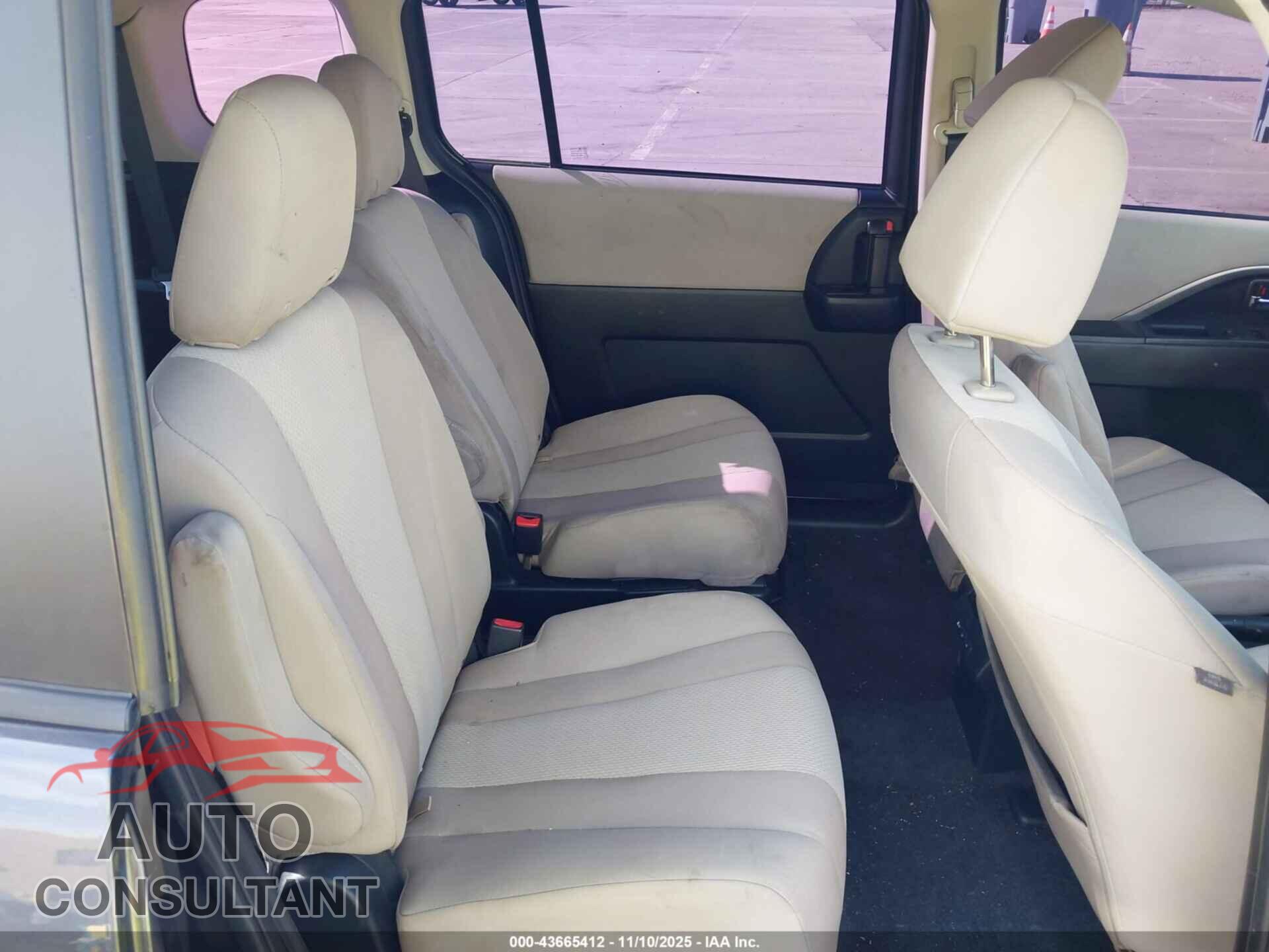 MAZDA MAZDA5 2015 - JM1CW2BL8F0185258