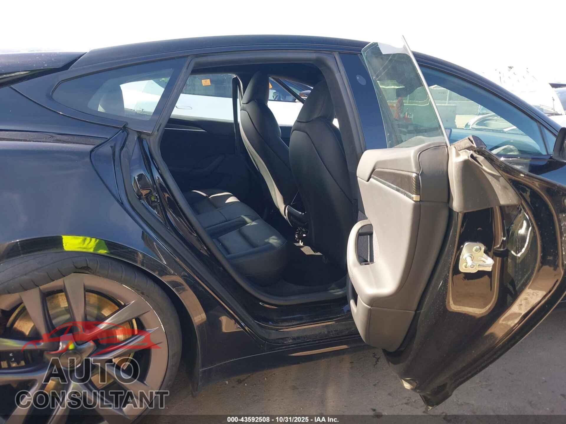 TESLA MODEL S 2021 - 5YJSA1E67MF433296