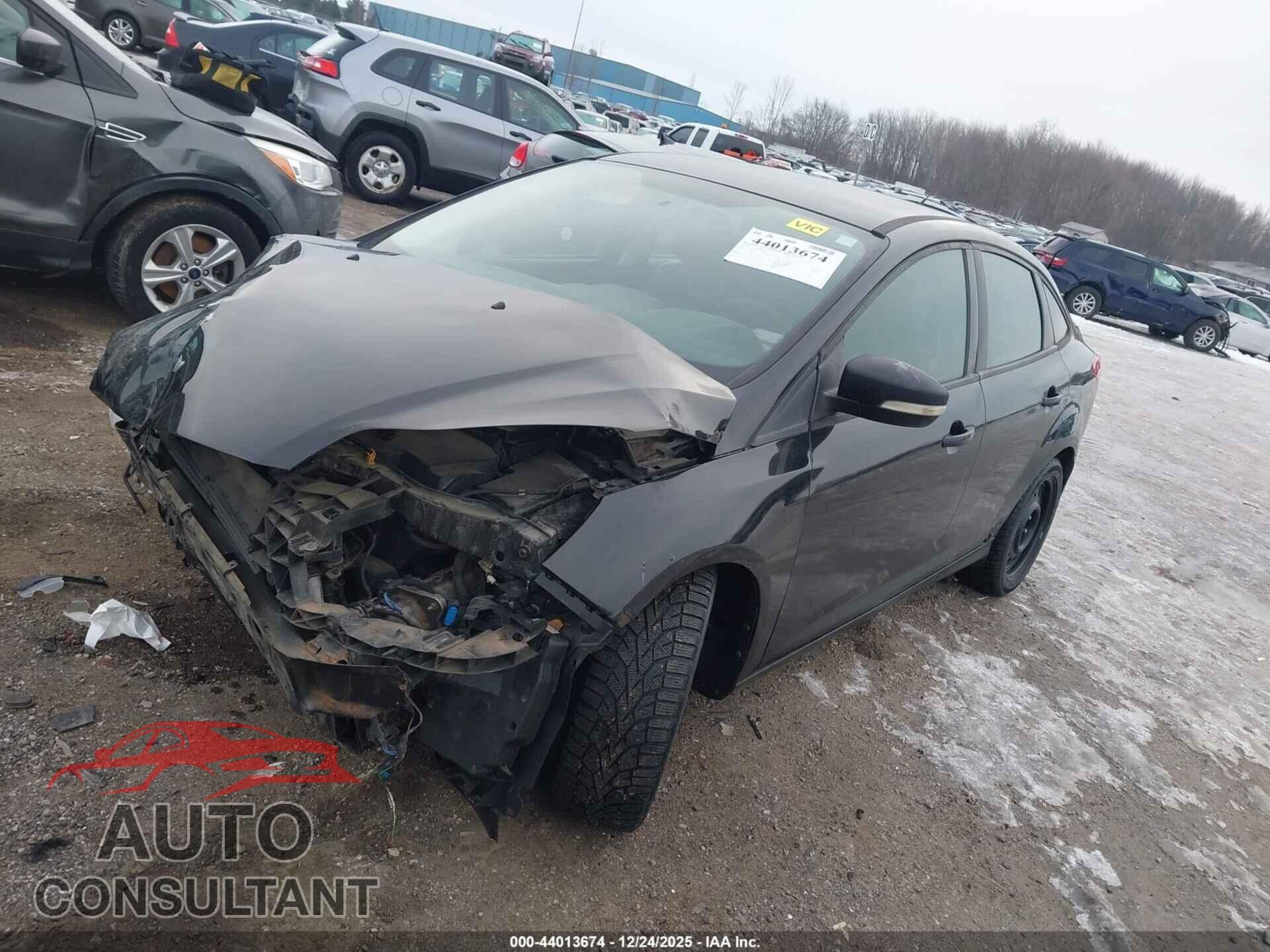 FORD FOCUS 2014 - 1FADP3F23EL237360