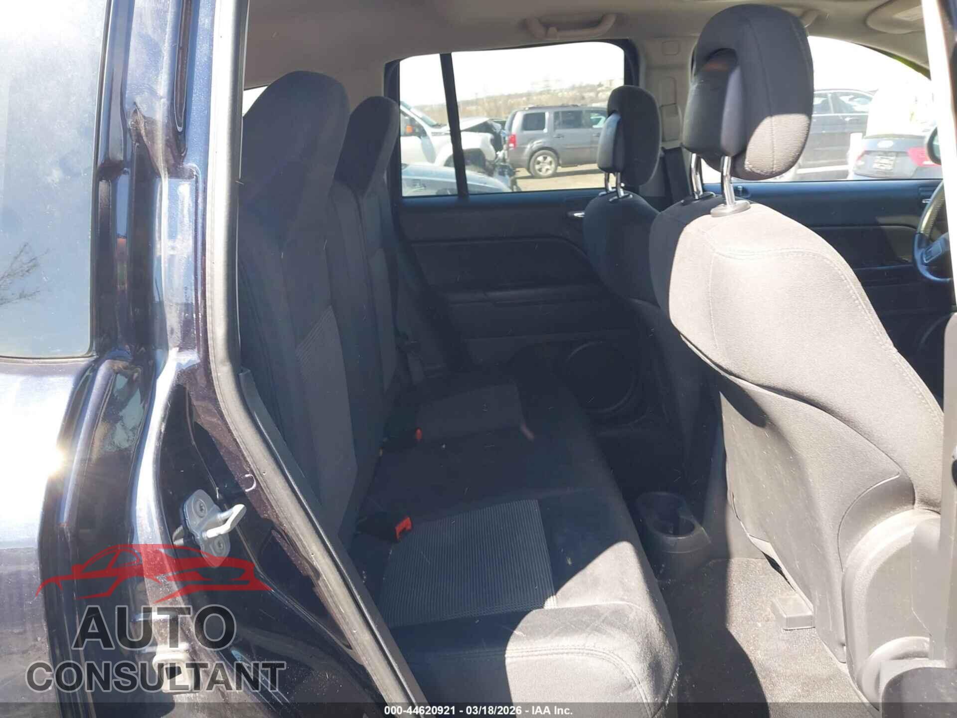JEEP COMPASS 2011 - 1J4NF1FB1BD170005