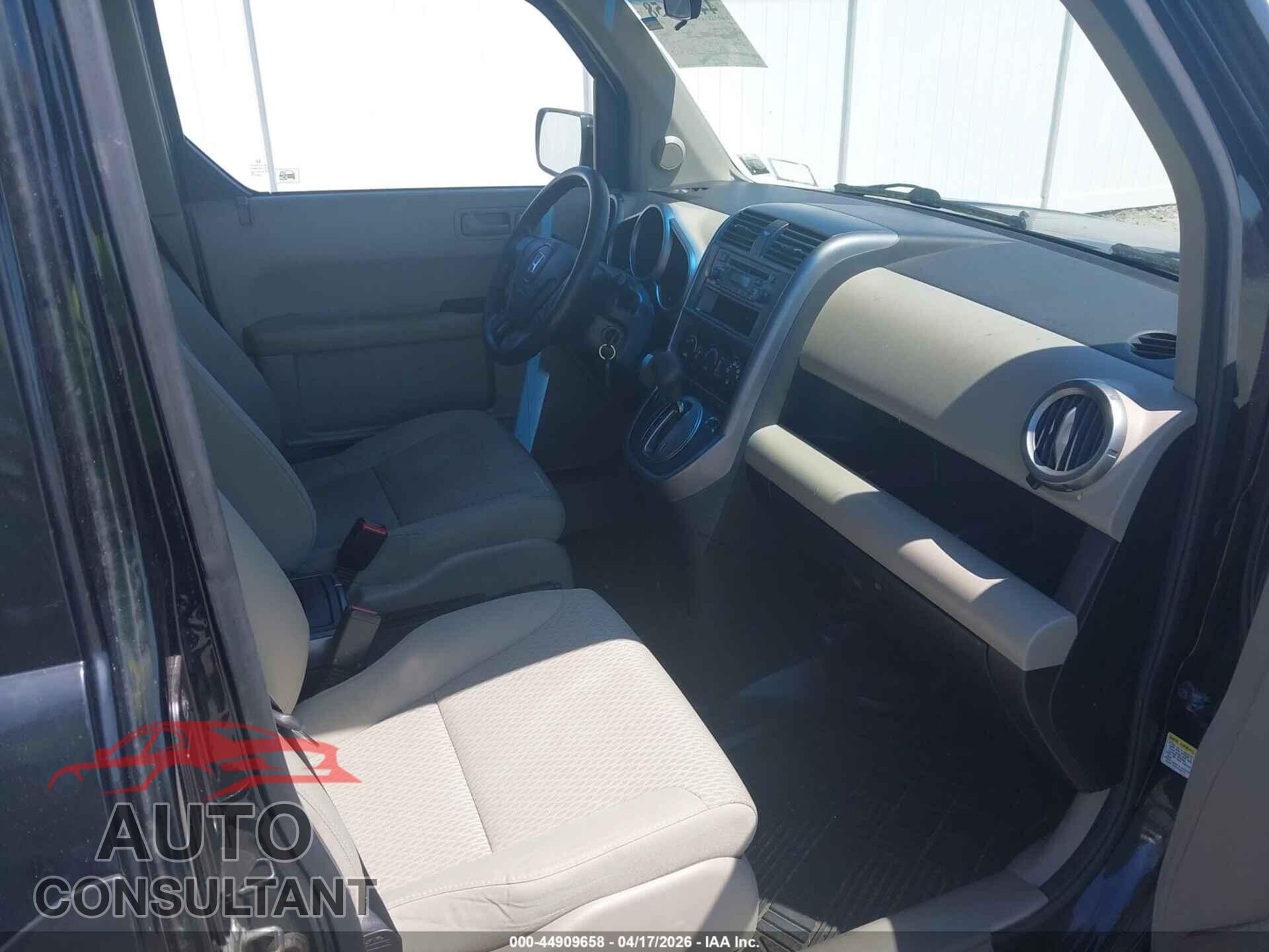 HONDA ELEMENT 2011 - 5J6YH2H32BL002057