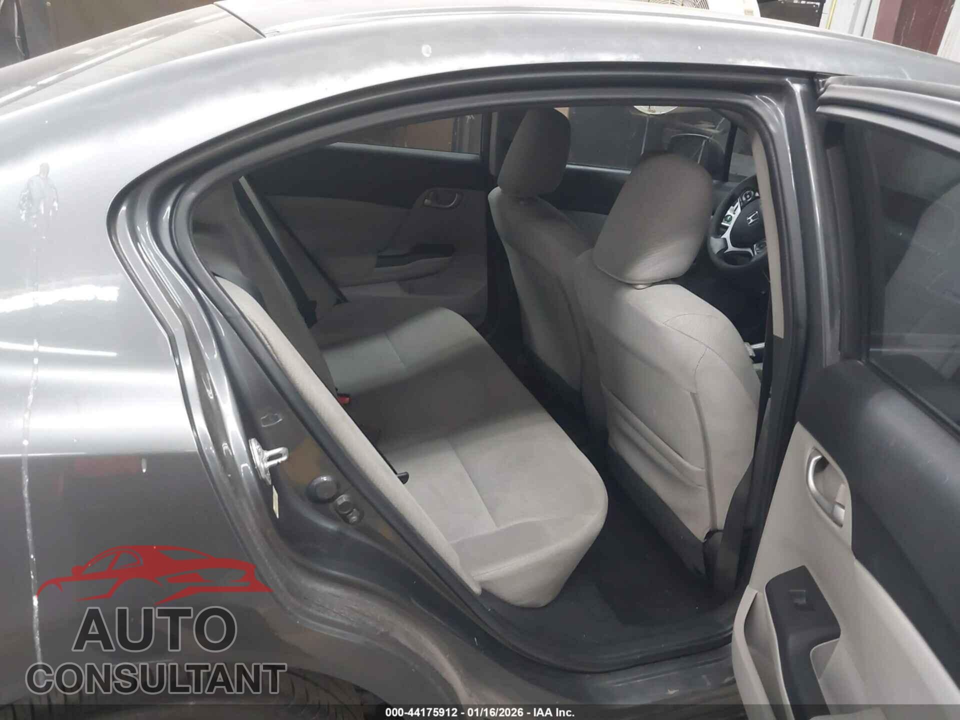 HONDA CIVIC 2013 - 19XFB2F53DE044204