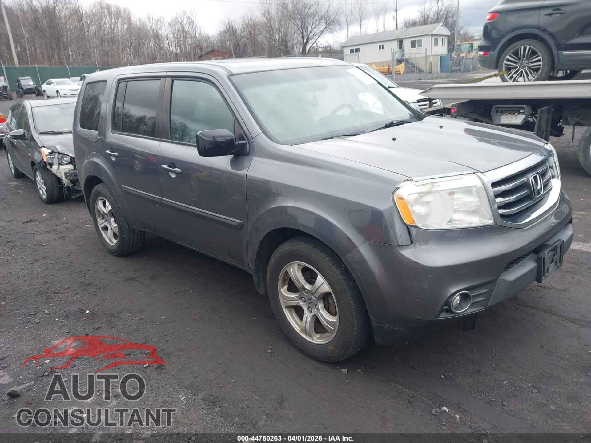 HONDA PILOT 2015 - 5FNYF4H52FB030426