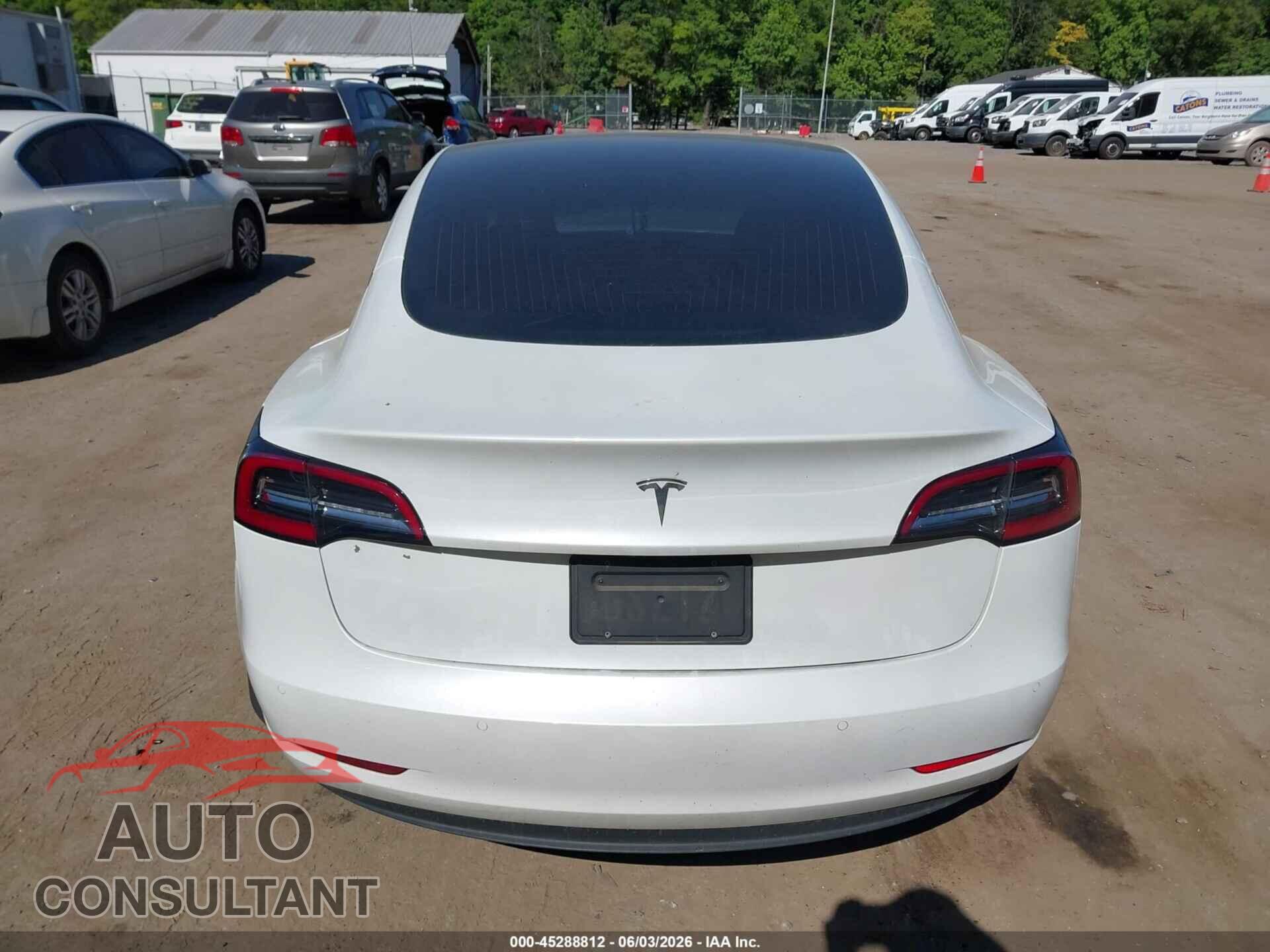 TESLA MODEL 3 2020 - 5YJ3E1EA1LF718586