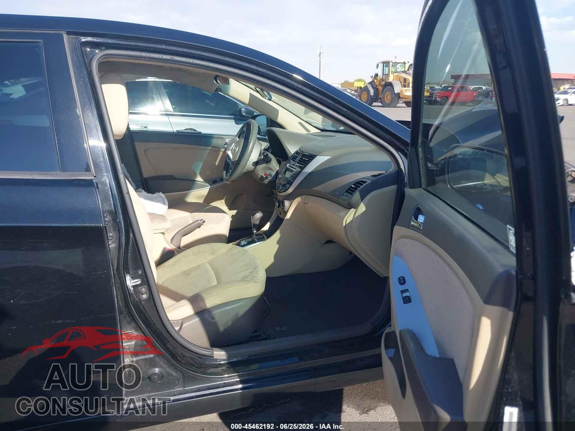 HYUNDAI ACCENT 2012 - KMHCU4AE2CU137016