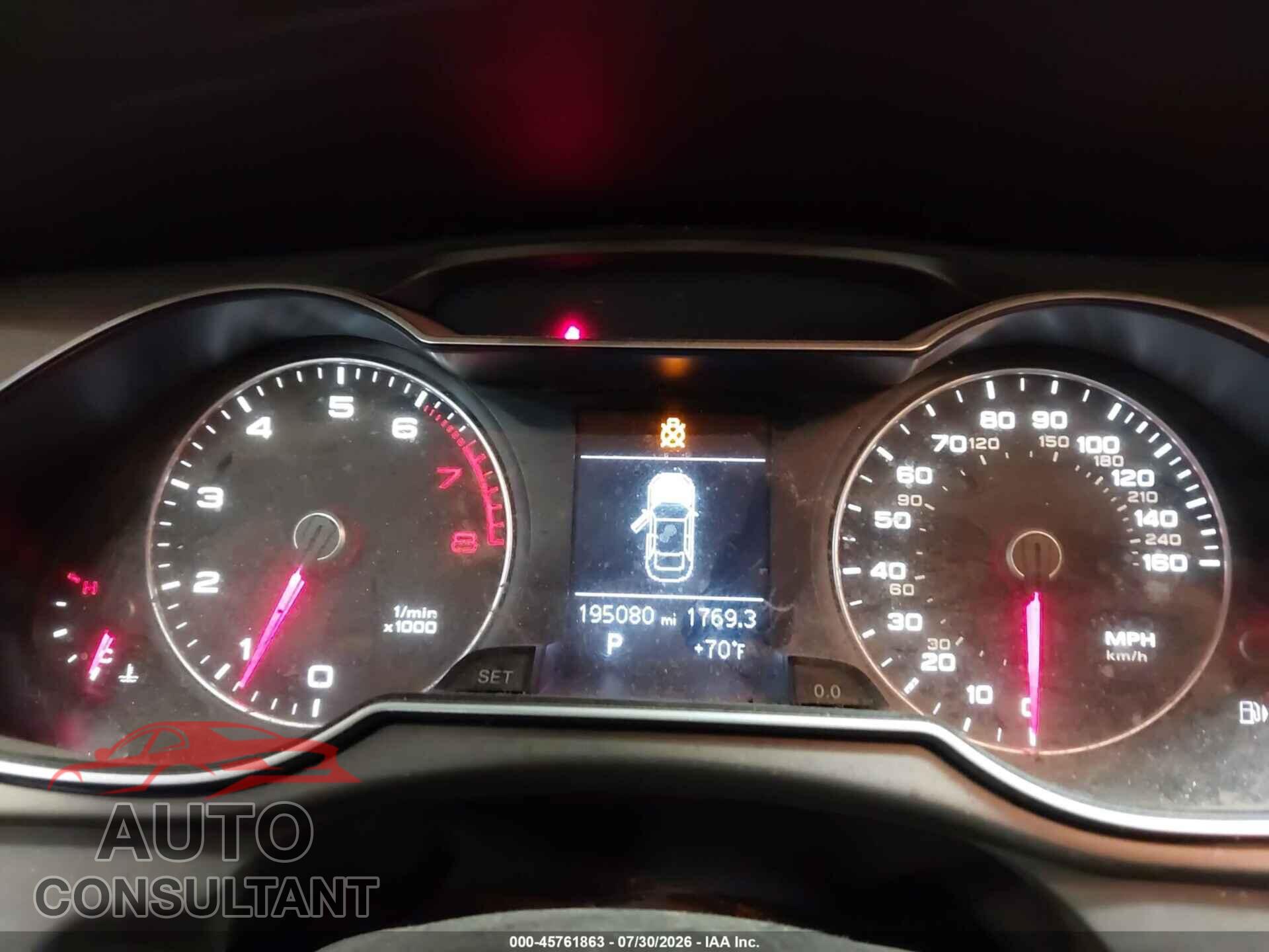 AUDI A4 2013 - WAUFFAFL3DN008793