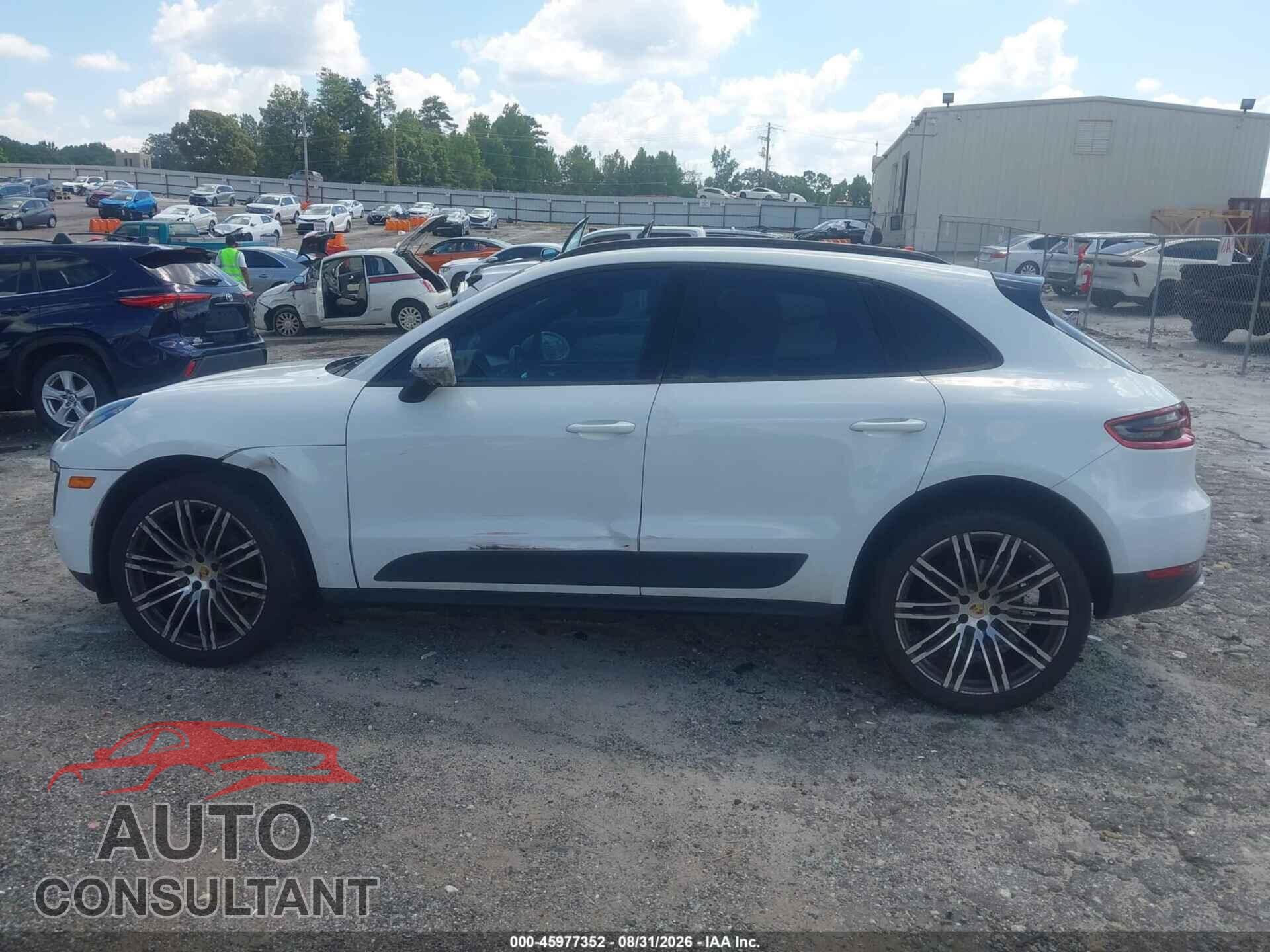 PORSCHE MACAN 2018 - WP1AA2A51JLB23215