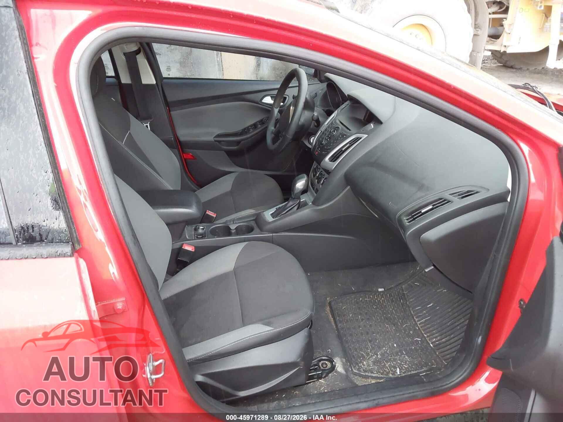 FORD FOCUS 2014 - 1FADP3F24EL395982
