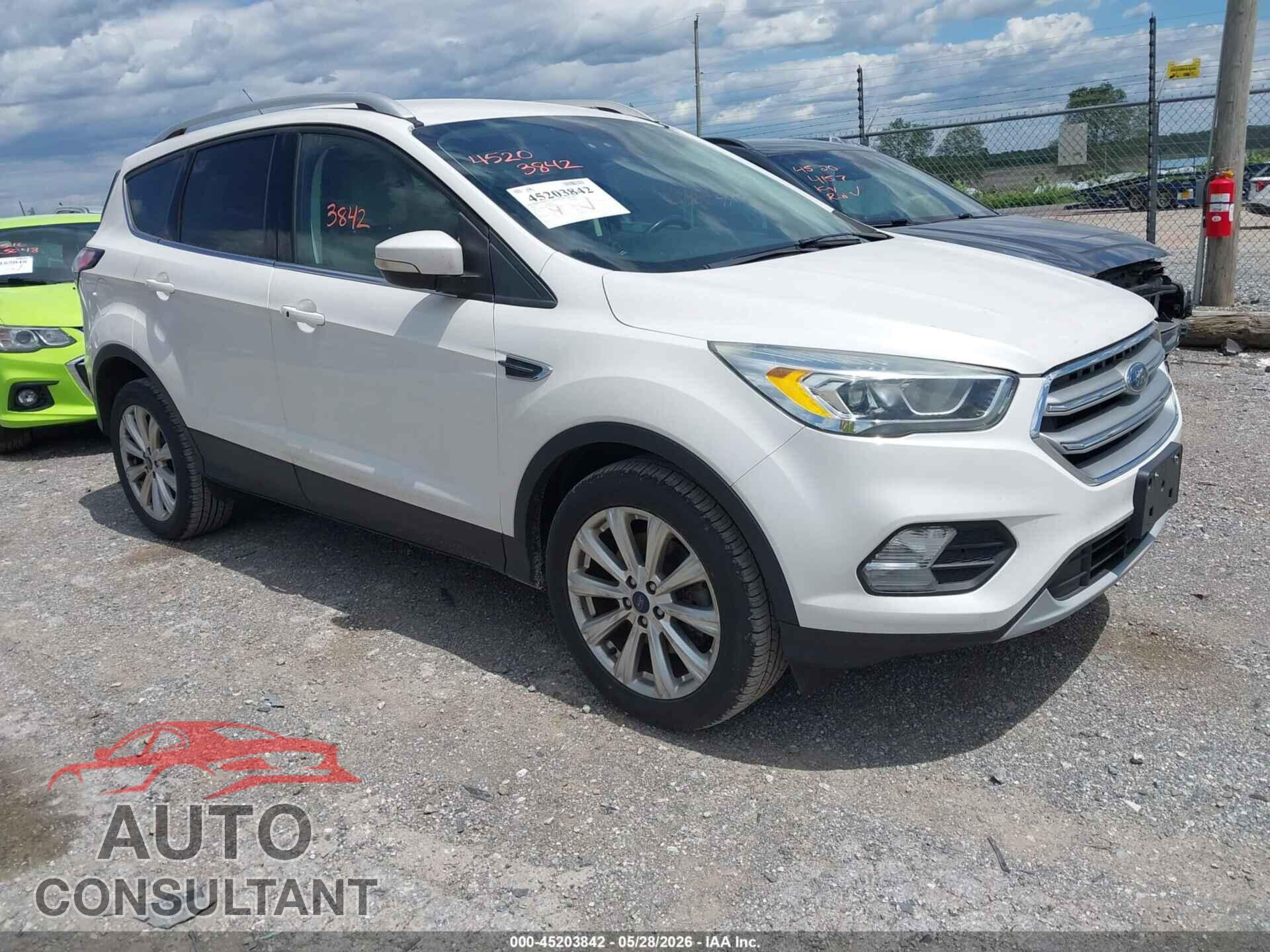 FORD ESCAPE 2017 - 1FMCU9JD7HUC06276