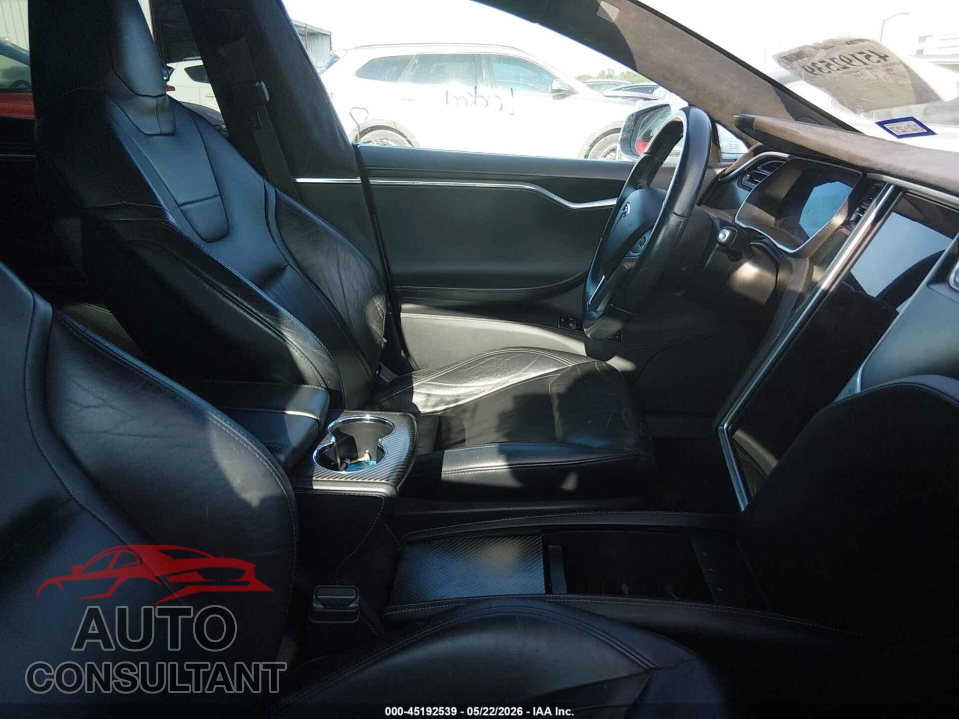 TESLA MODEL S 2014 - 5YJSA1H25EFP67403