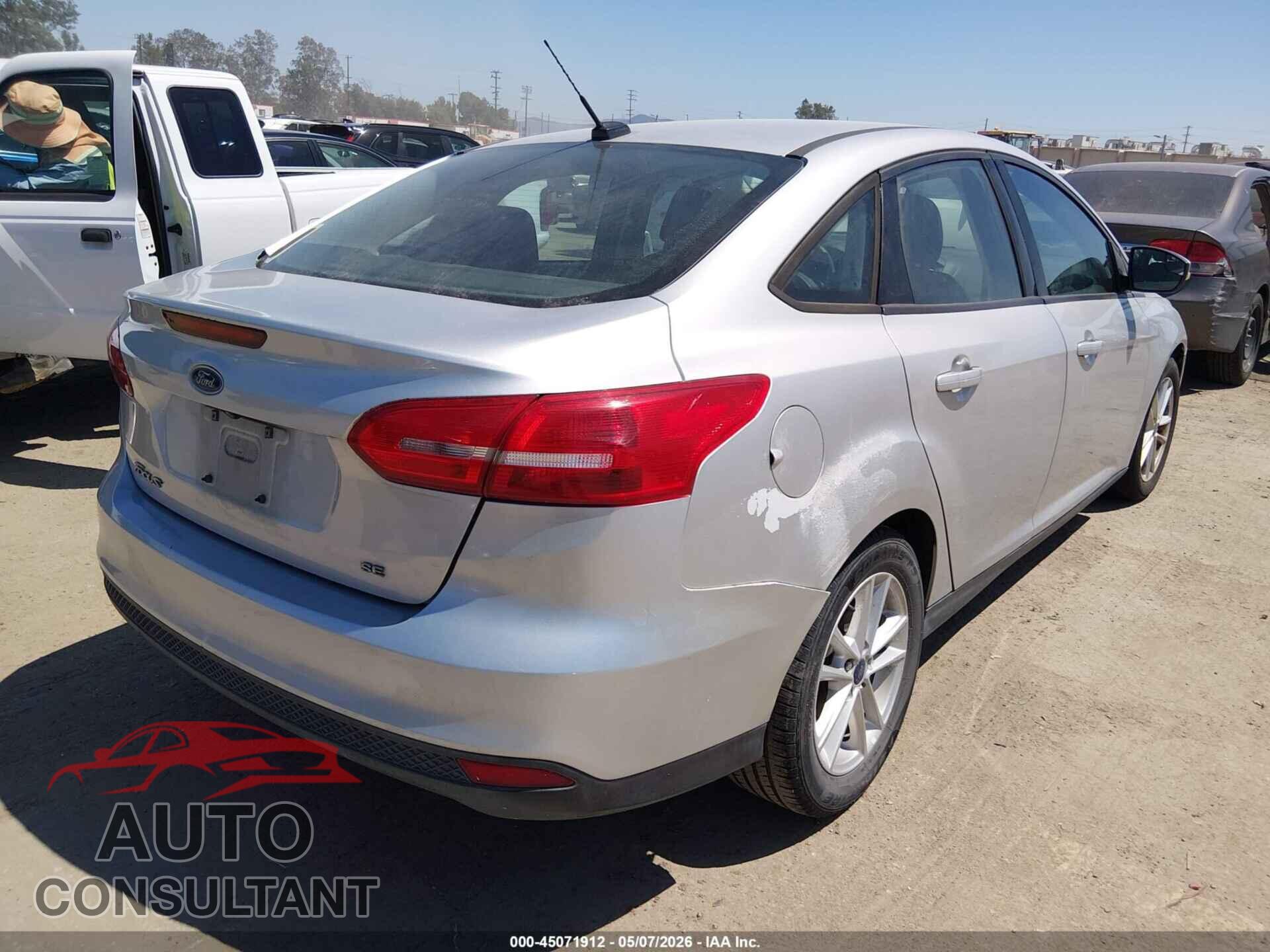 FORD FOCUS 2016 - 1FADP3F27GL338128
