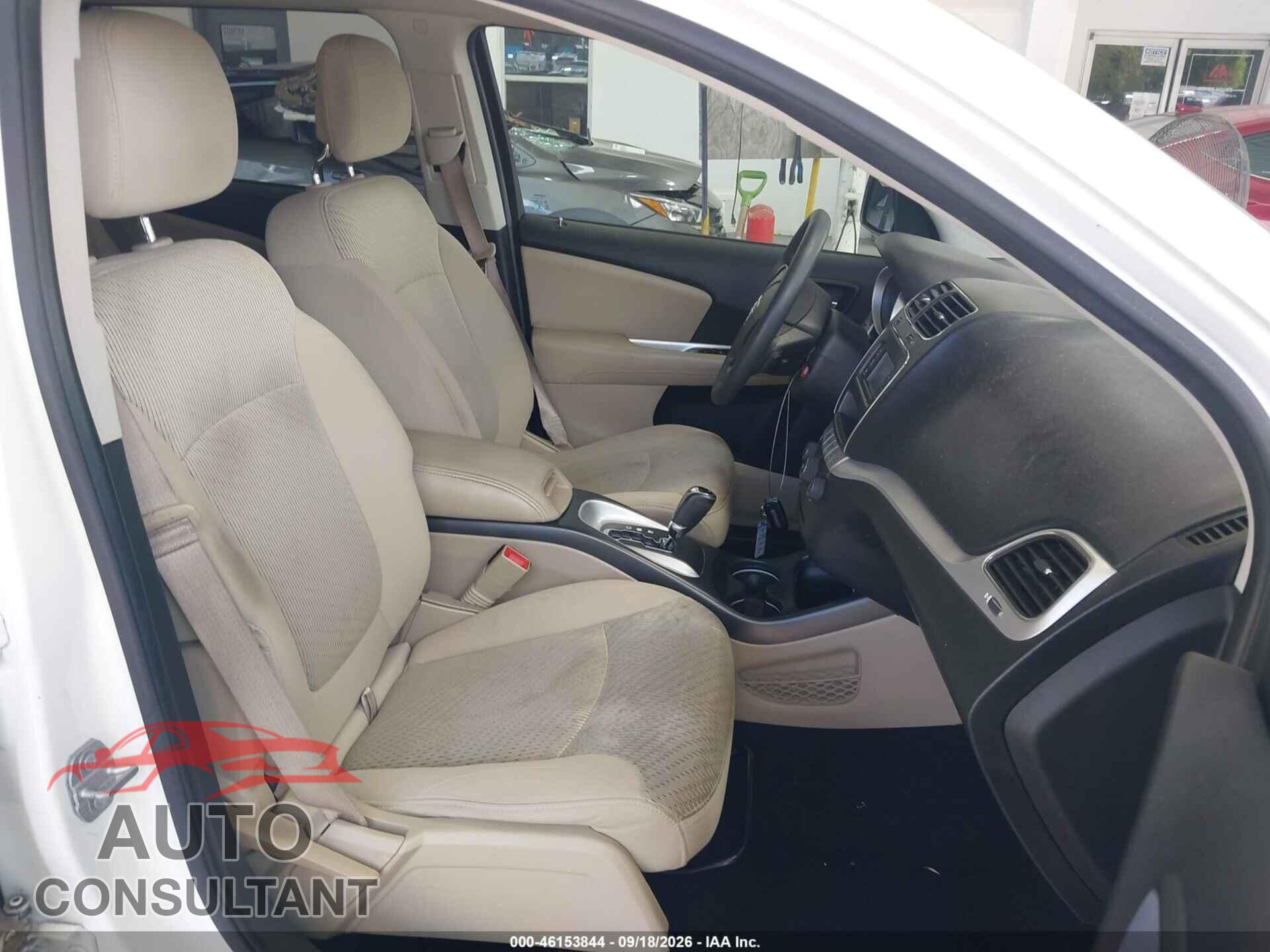 DODGE JOURNEY 2017 - 3C4PDCBG3HT590692