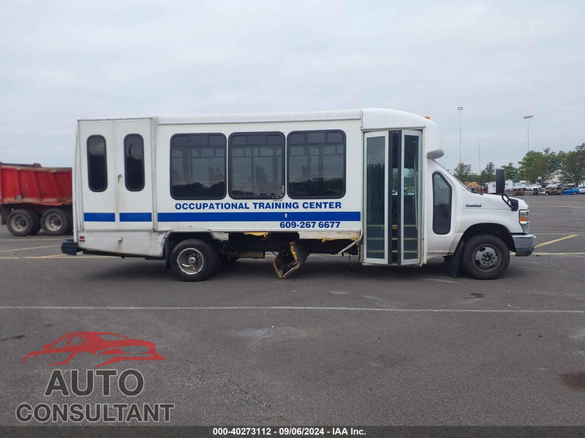 FORD E-450 CUTAWAY 2015 - 1FDFE4FS6FDA12159