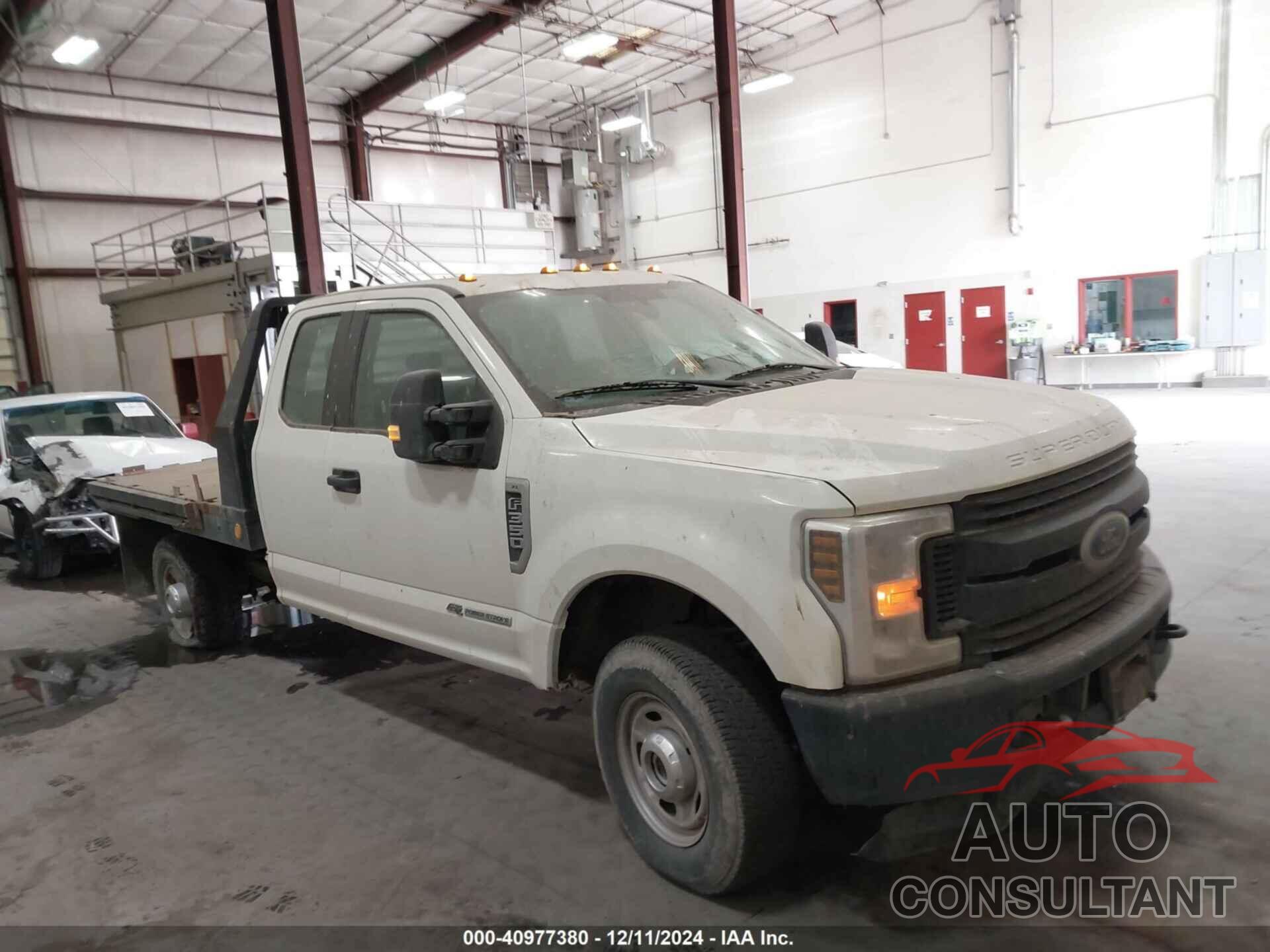 FORD F-350 2018 - 1FD8X3BT2JEB43331