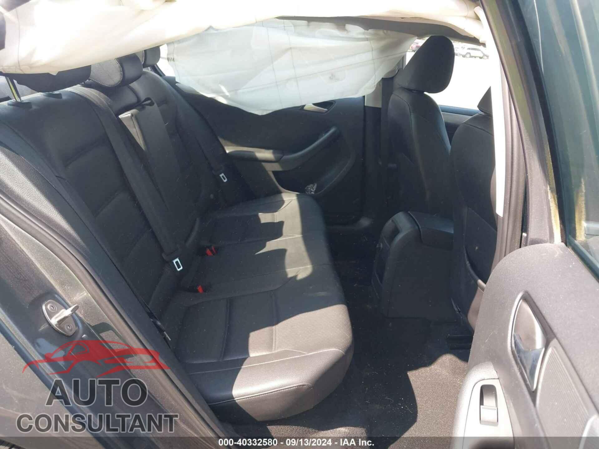 VOLKSWAGEN JETTA 2017 - 3VWDB7AJ0HM204881