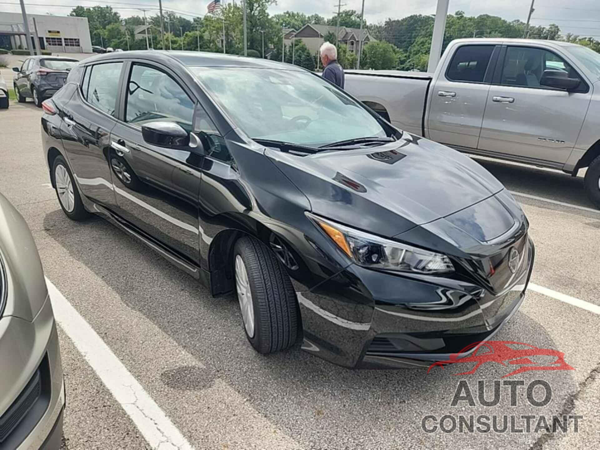 NISSAN LEAF 2023 - 1N4AZ1BV7PC556491