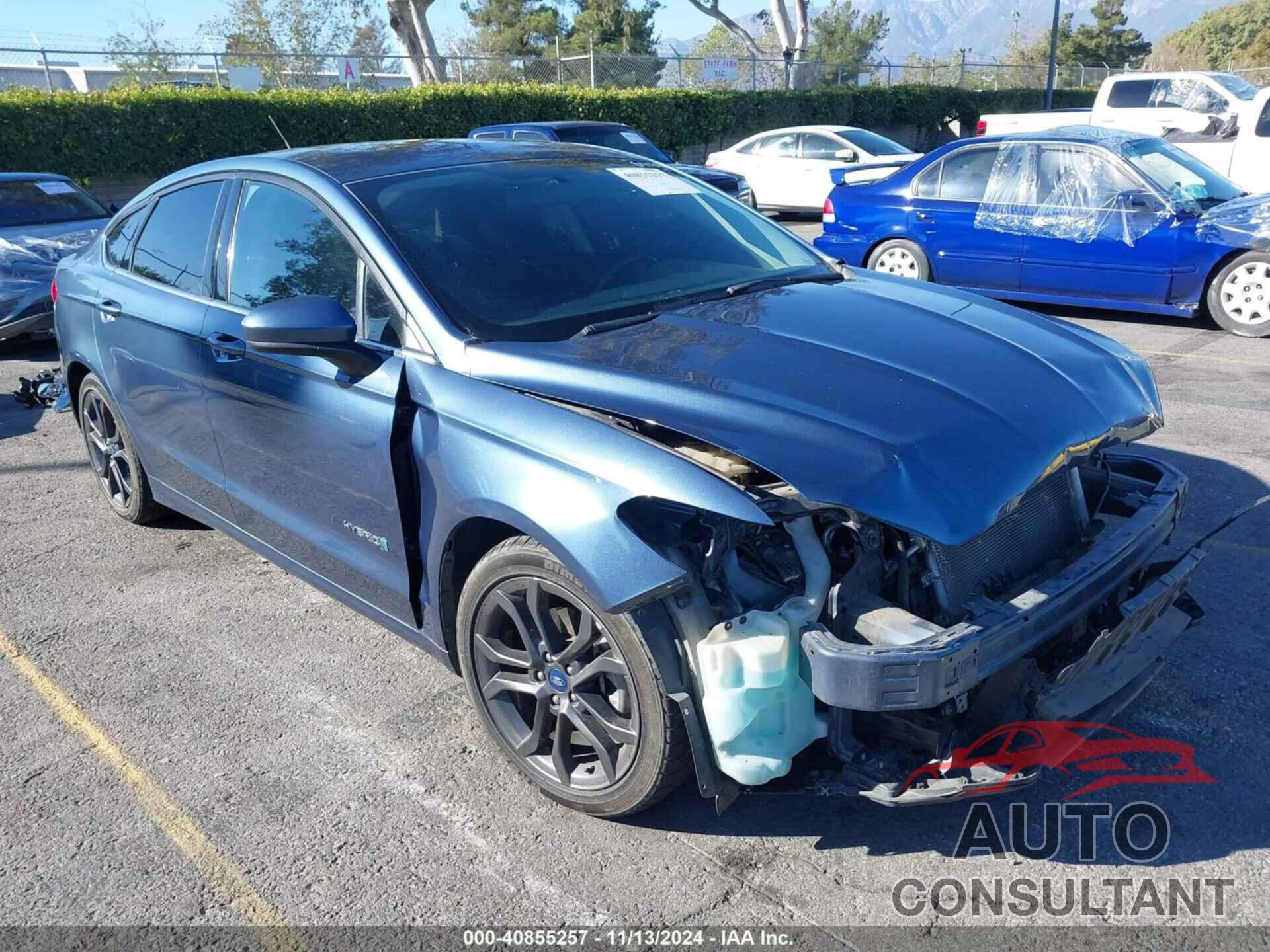 FORD FUSION HYBRID 2018 - 3FA6P0LU8JR102187