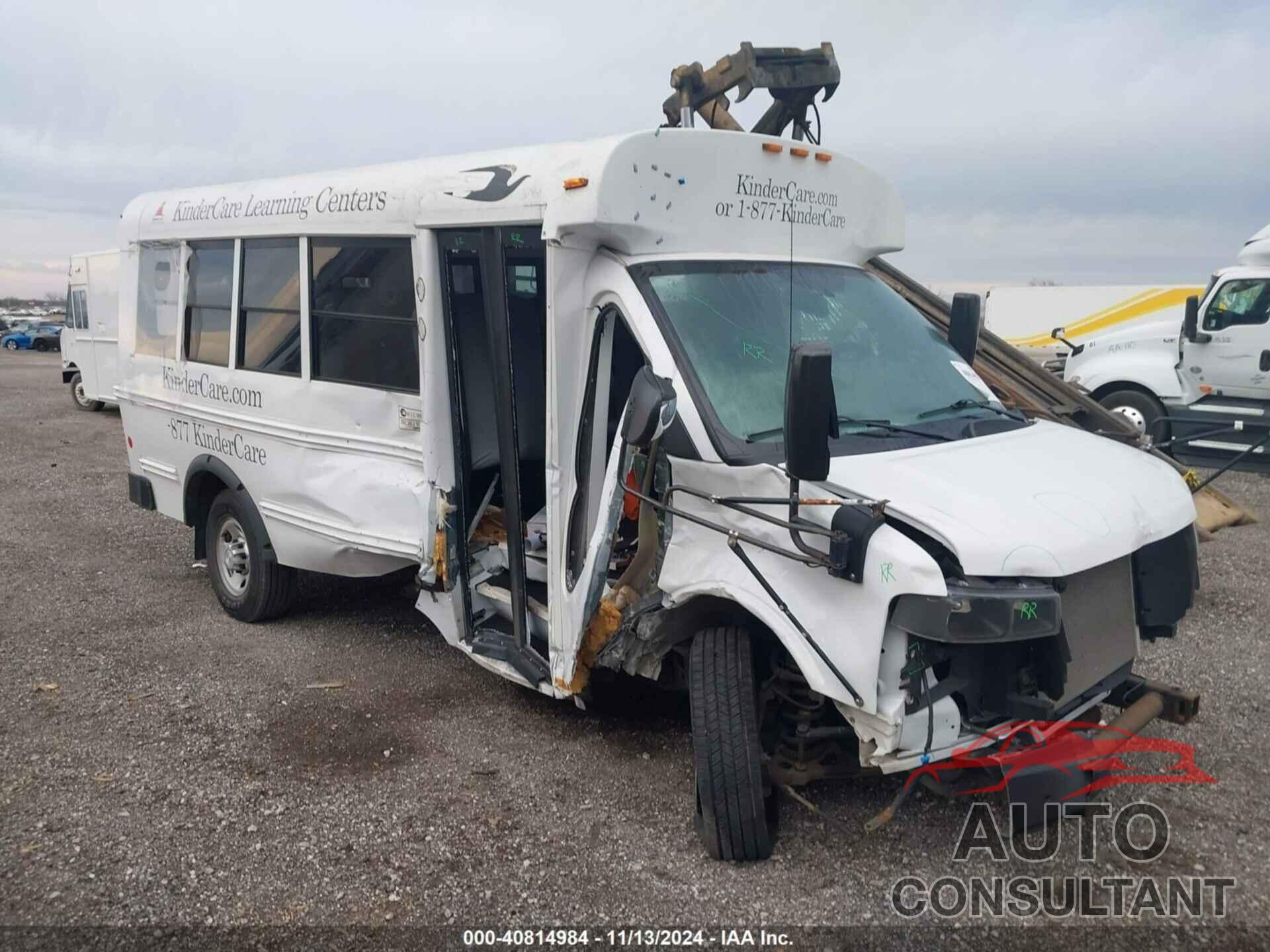 CHEVROLET EXPRESS CUTAWAY 2018 - 1GB0GRBP0J1169820