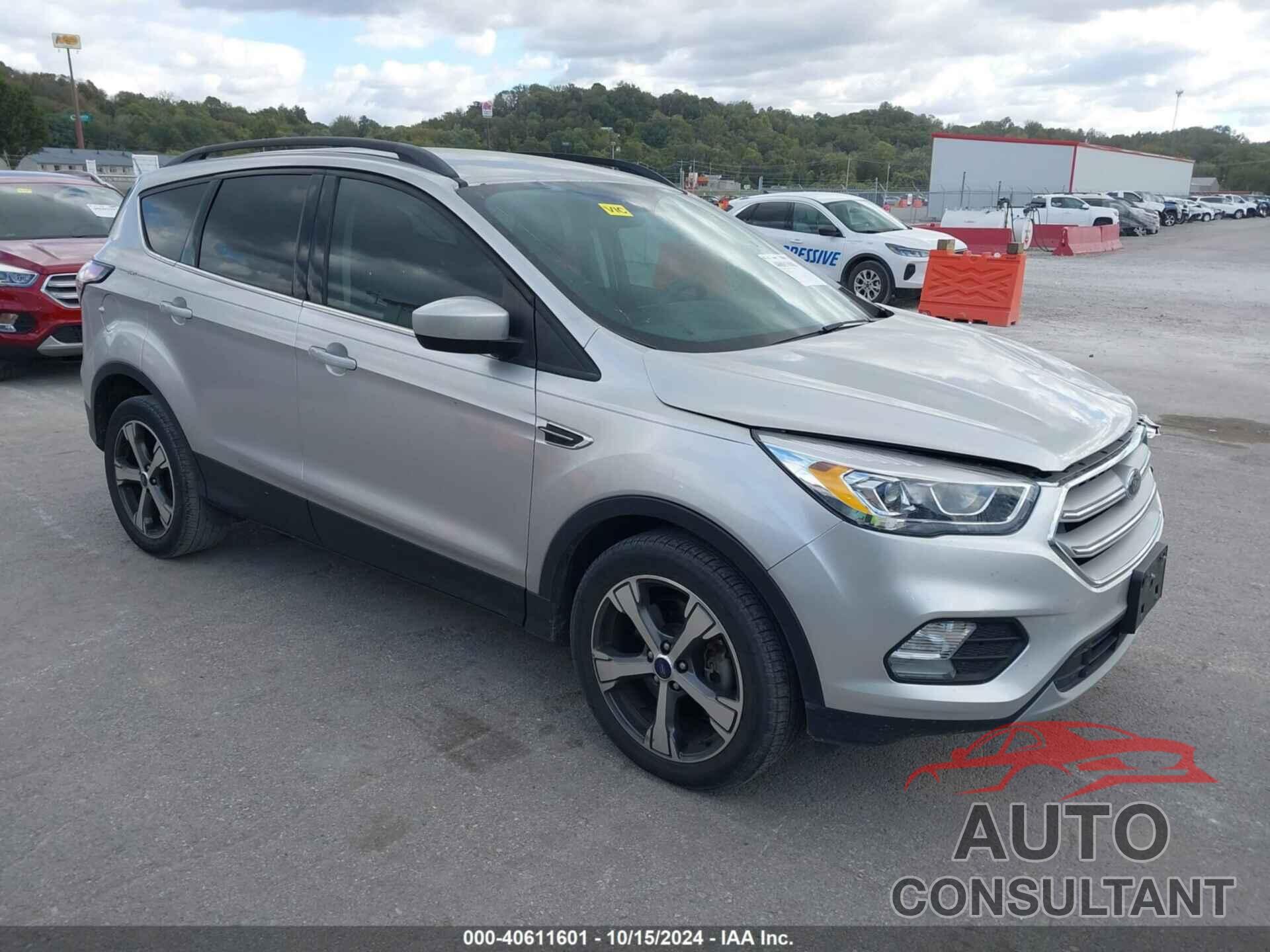 FORD ESCAPE 2017 - 1FMCU0G92HUC66299