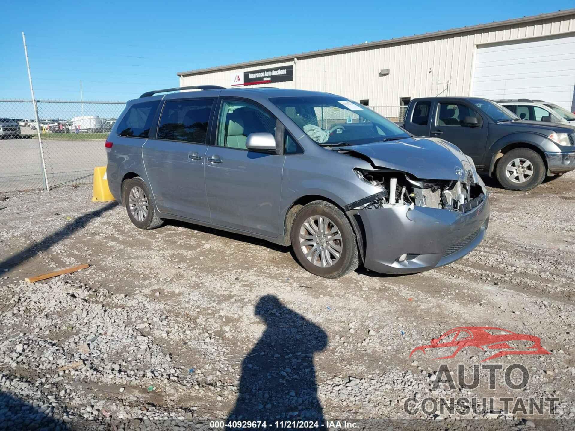 TOYOTA SIENNA 2011 - 5TDYK3DC0BS053221