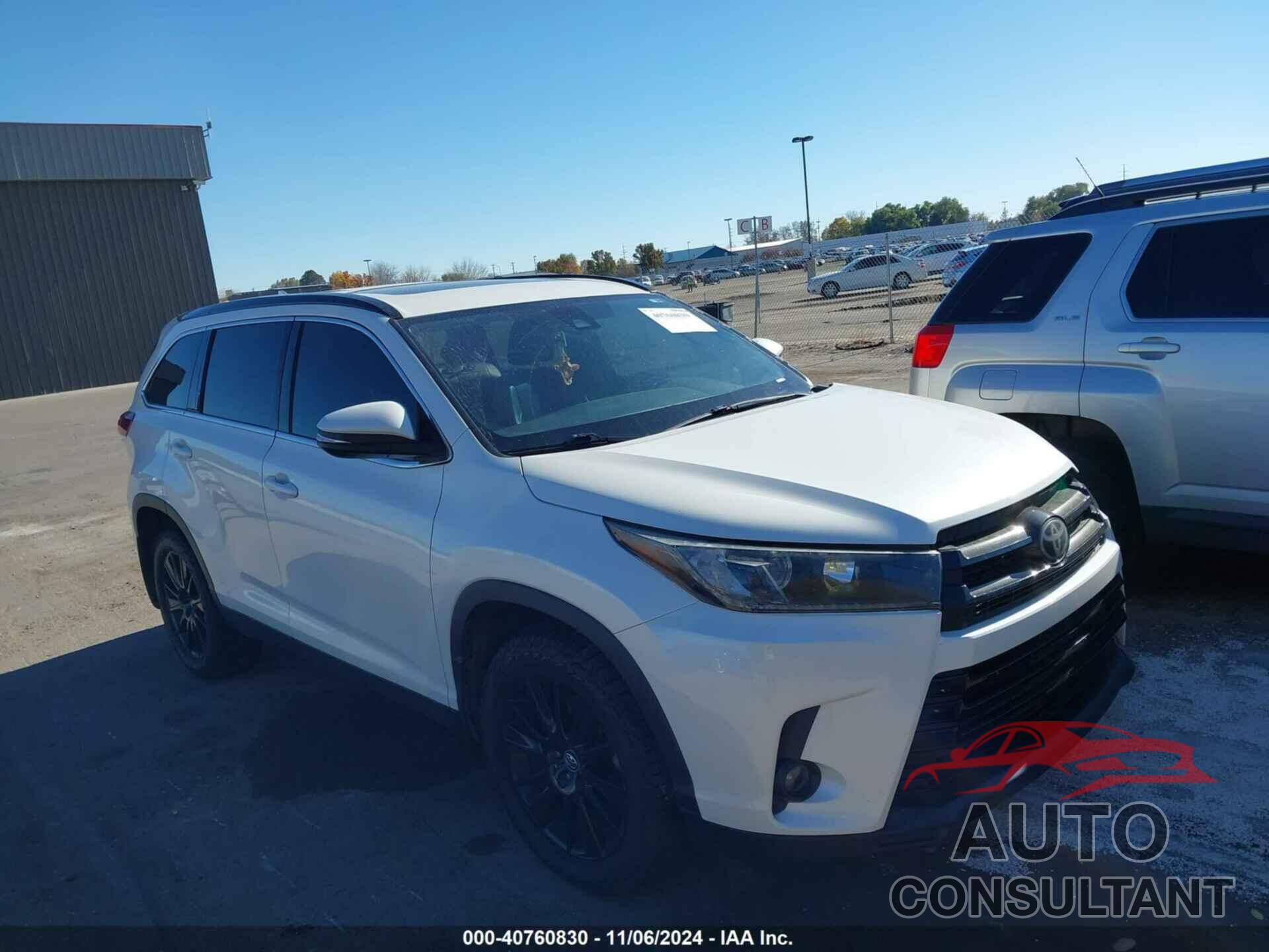 TOYOTA HIGHLANDER 2019 - 5TDJZRFH4KS612570