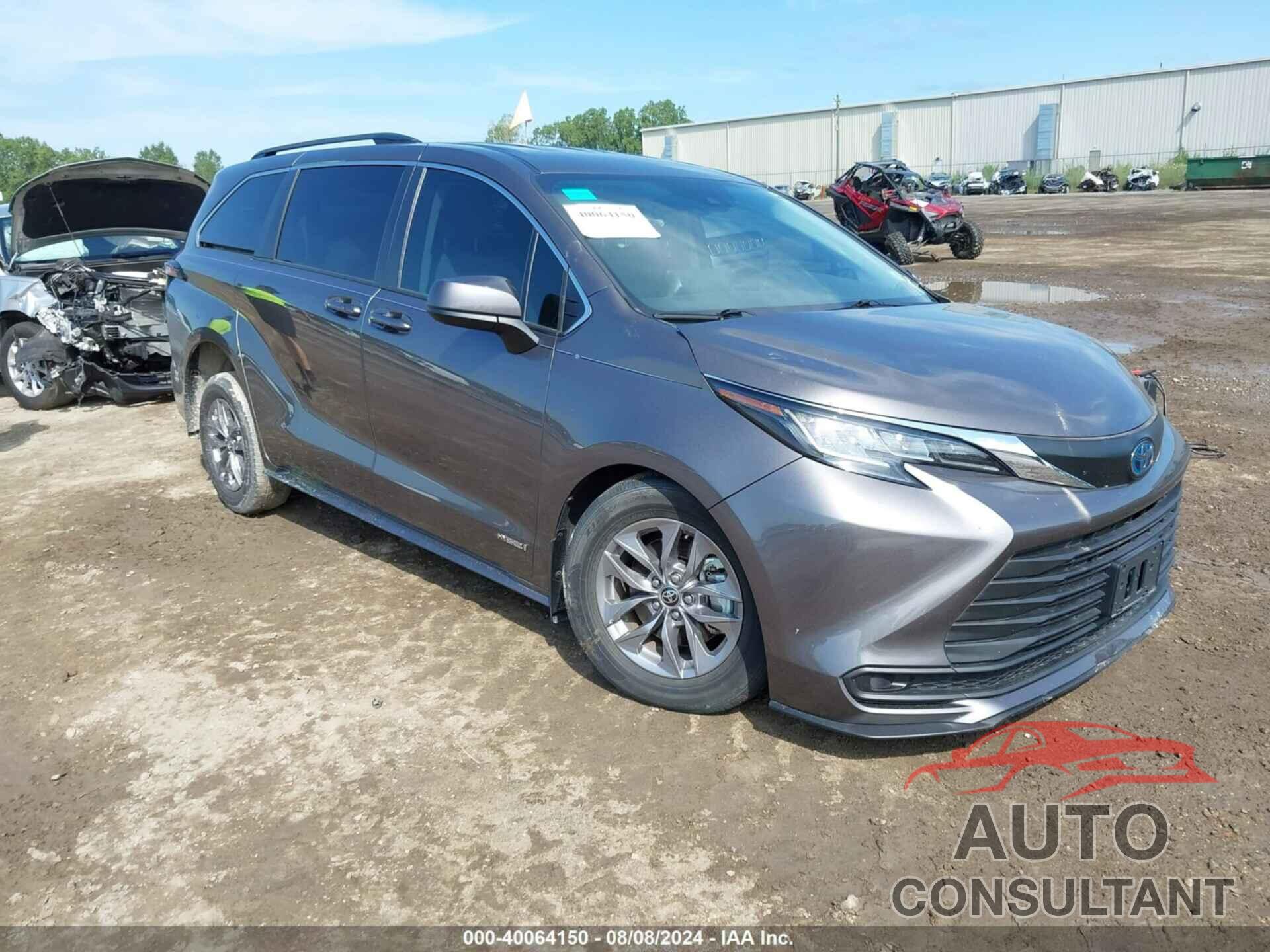 TOYOTA SIENNA 2021 - 5TDKRKECXMS049402