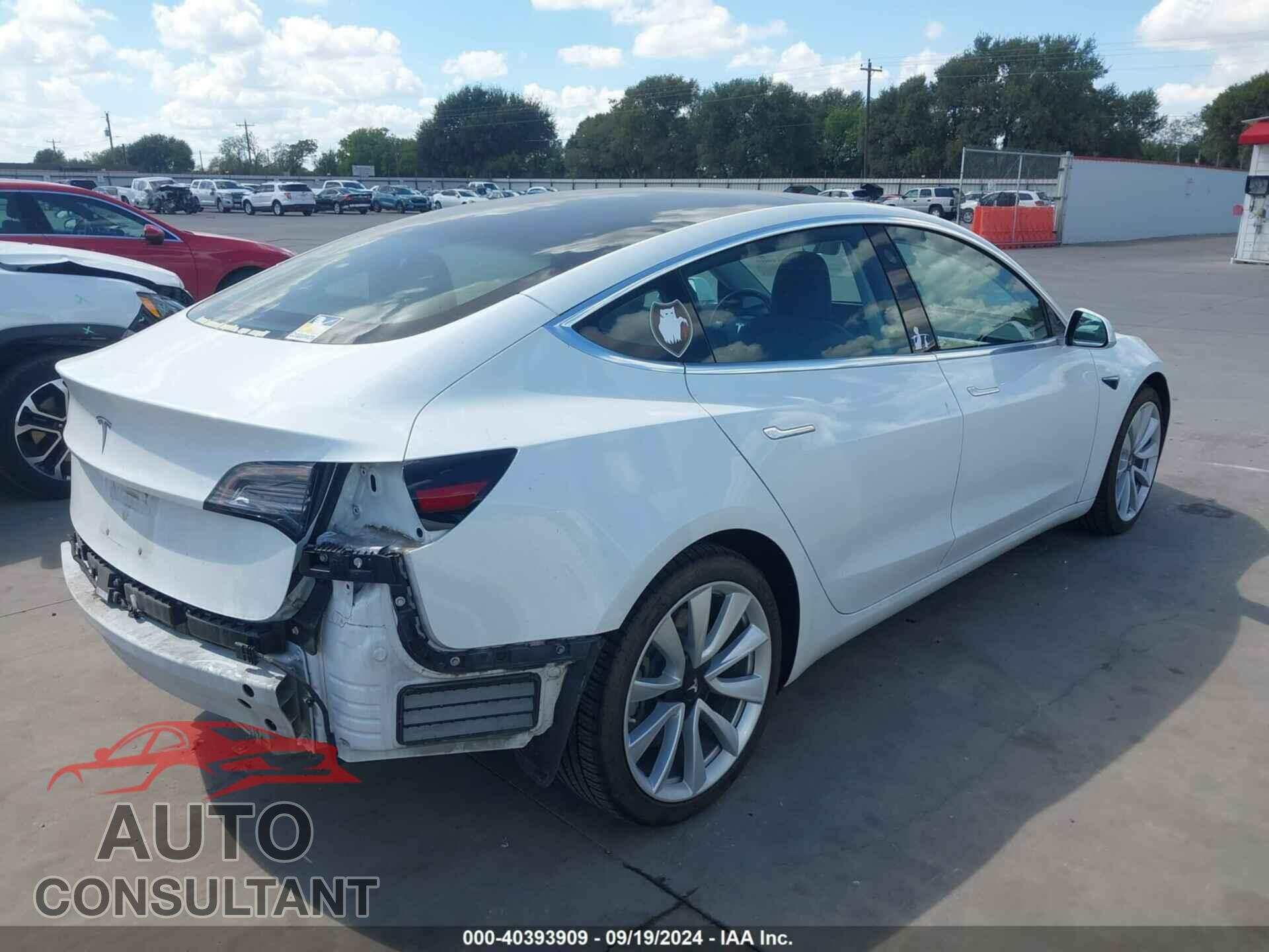 TESLA MODEL 3 2018 - 5YJ3E1EB2JF121968