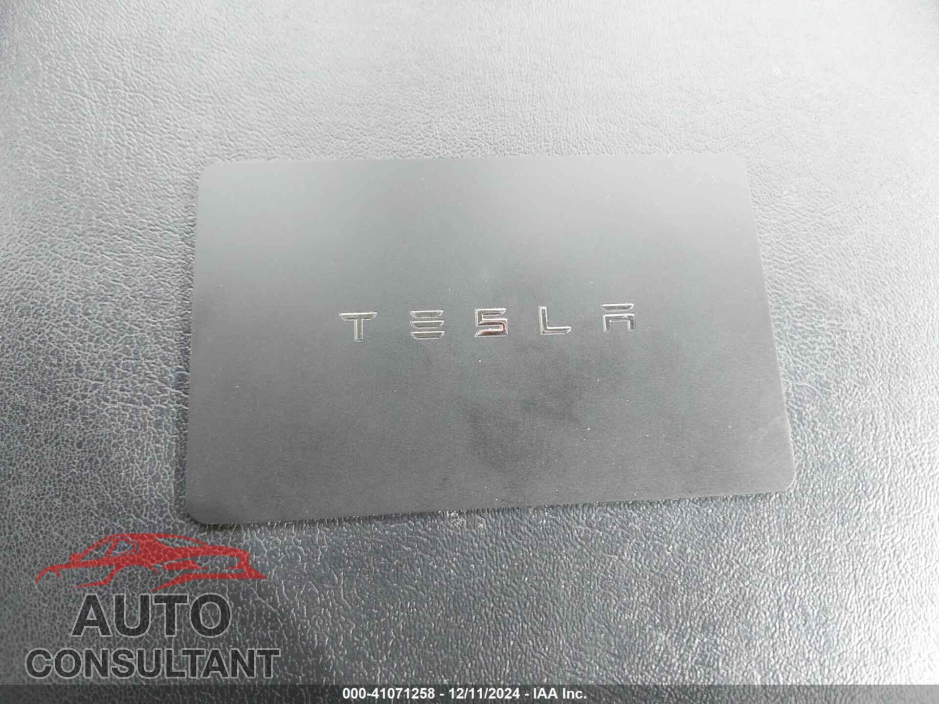 TESLA MODEL 3 2020 - 5YJ3E1EB0LF600098