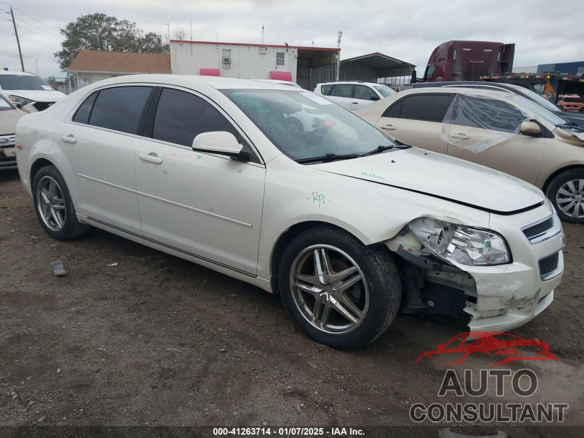 CHEVROLET MALIBU 2011 - 1G1ZC5E15BF282562