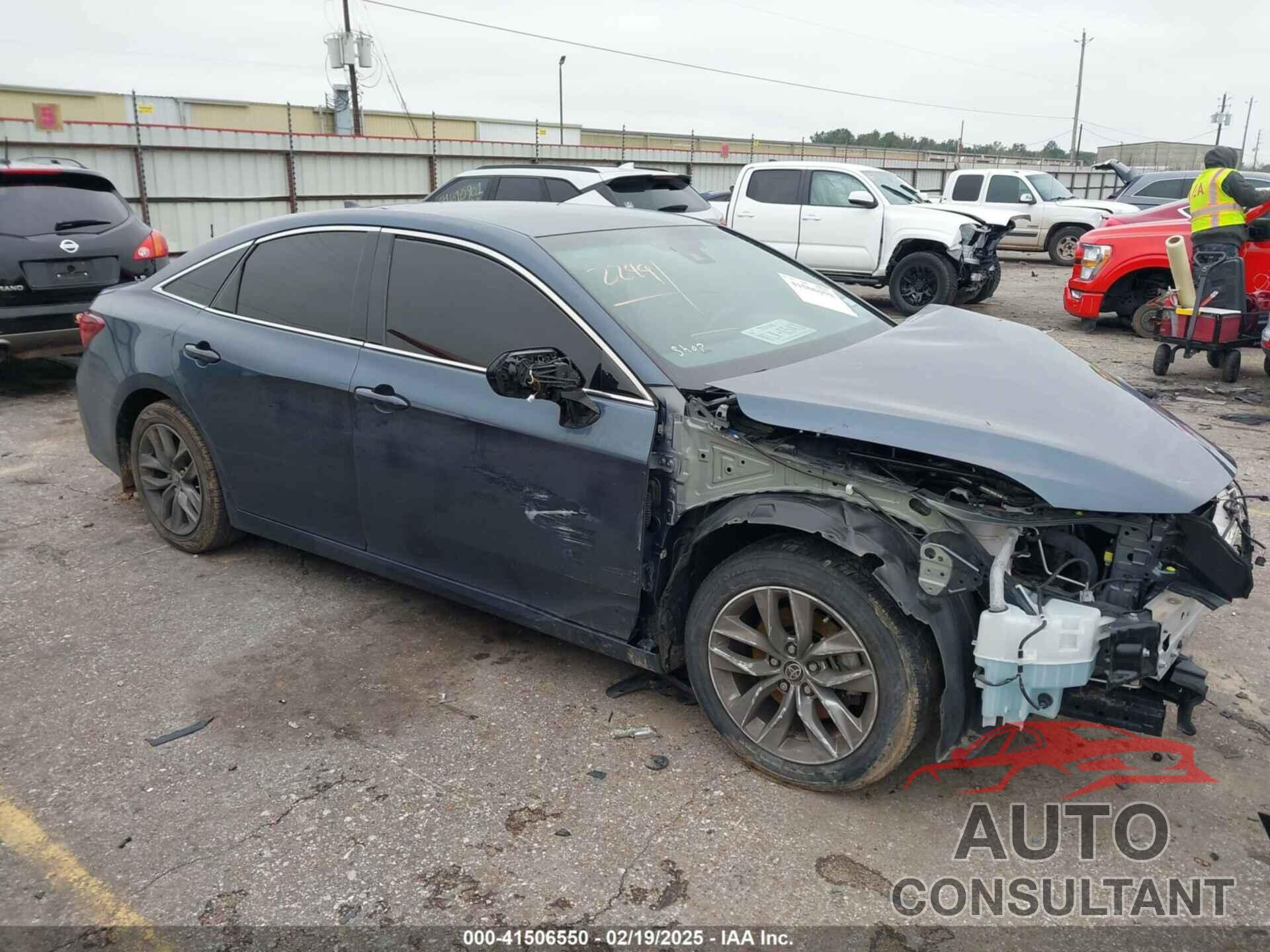 TOYOTA AVALON 2022 - 4T1JZ1FB2NU073049
