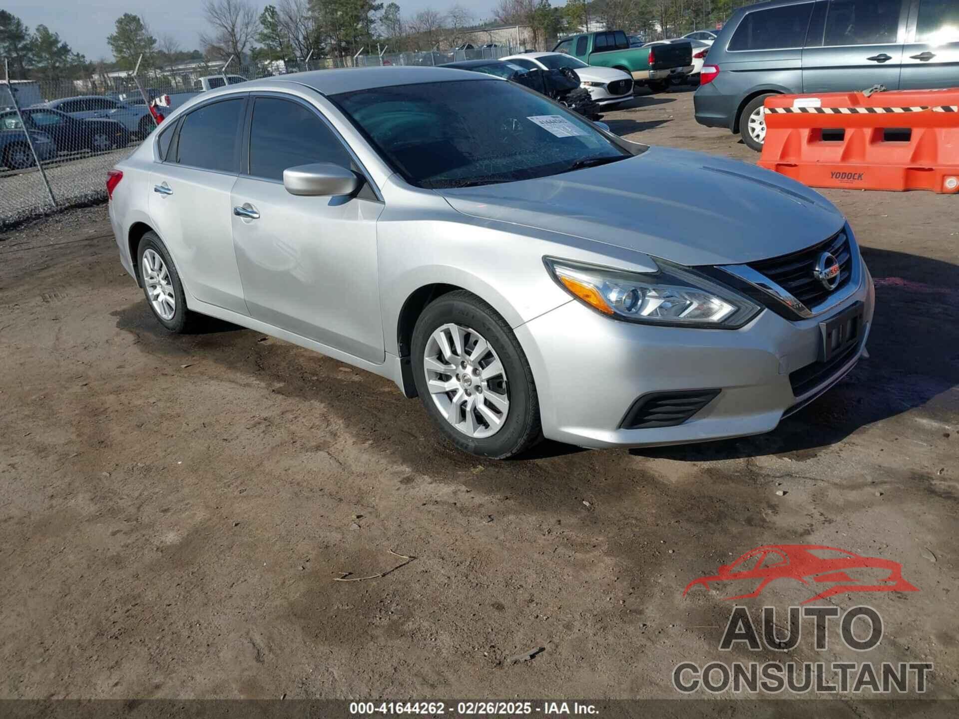 NISSAN ALTIMA 2017 - 1N4AL3AP6HC249475