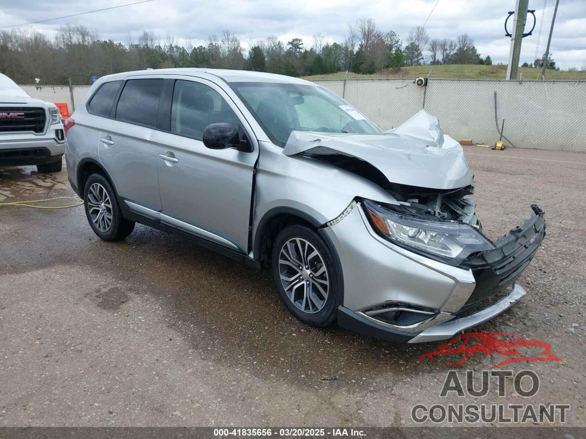 MITSUBISHI OUTLANDER 2018 - JA4AD2A32JJ002416