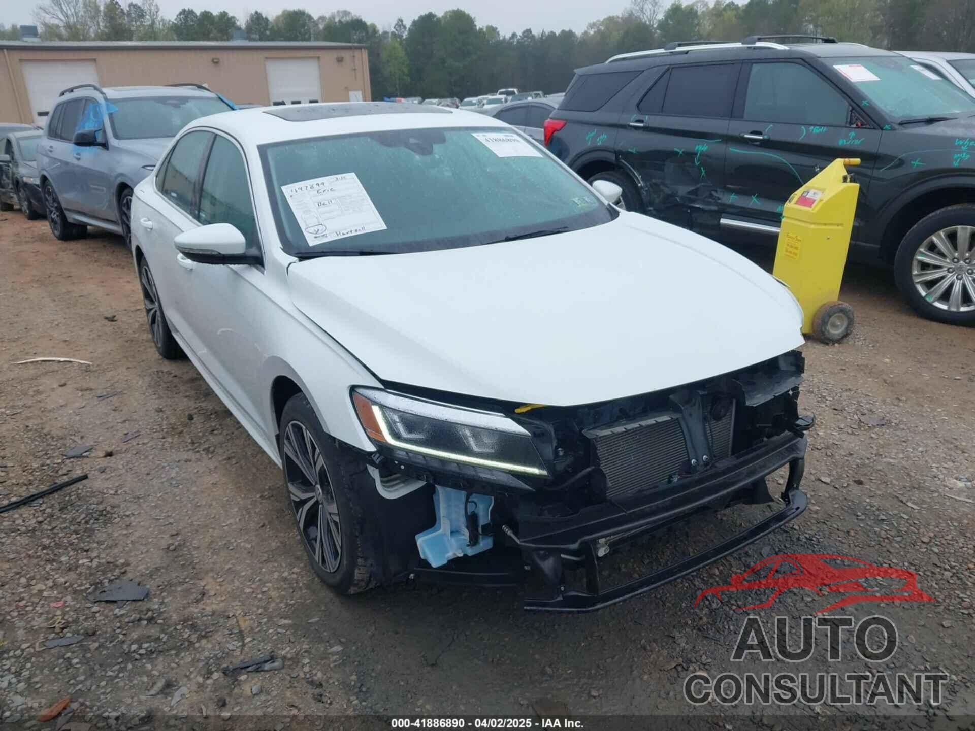 VOLKSWAGEN PASSAT 2021 - 1VWSA7A35MC003811