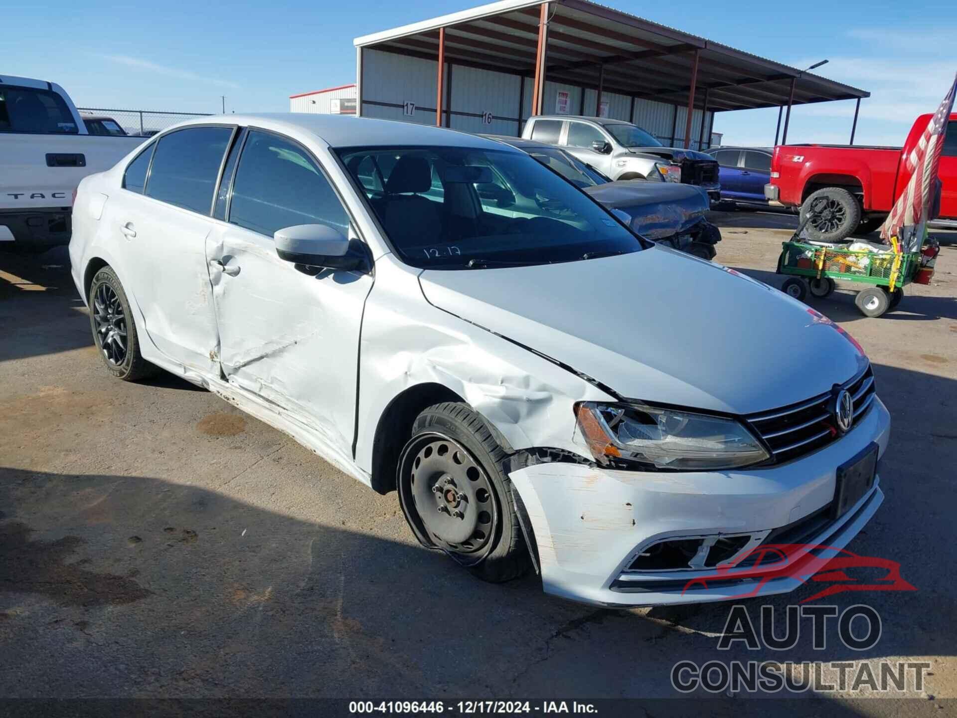 VOLKSWAGEN JETTA 2017 - 3VW2B7AJ0HM339043