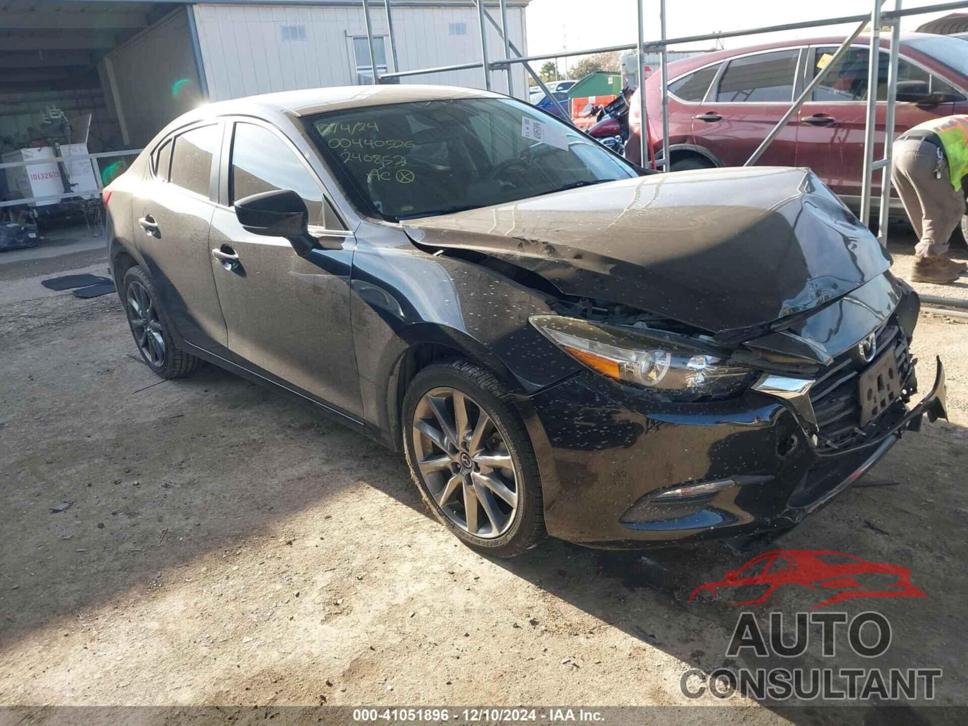 MAZDA MAZDA3 2018 - 3MZBN1V31JM240852