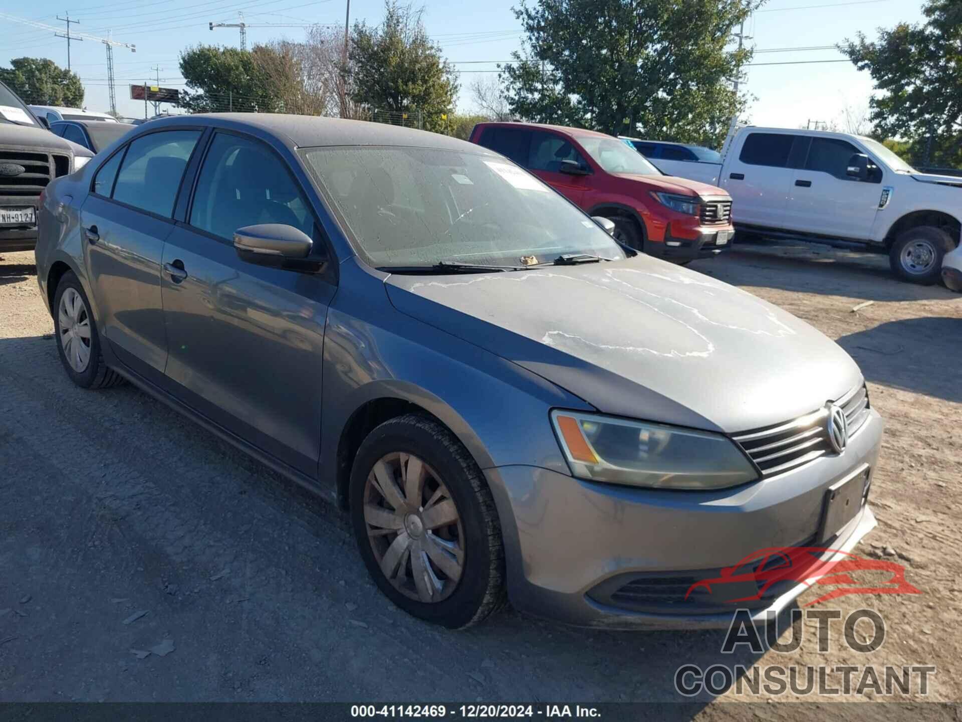 VOLKSWAGEN JETTA 2011 - 3VWDX7AJ3BM321377