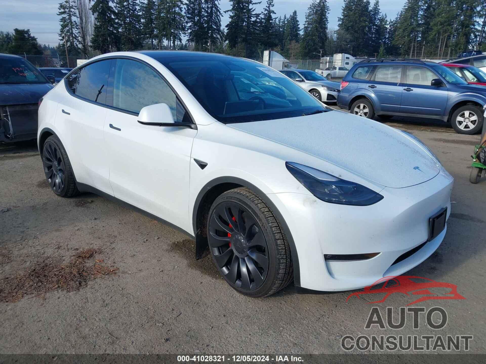 TESLA MODEL Y 2023 - 7SAYGDEF6PF715771