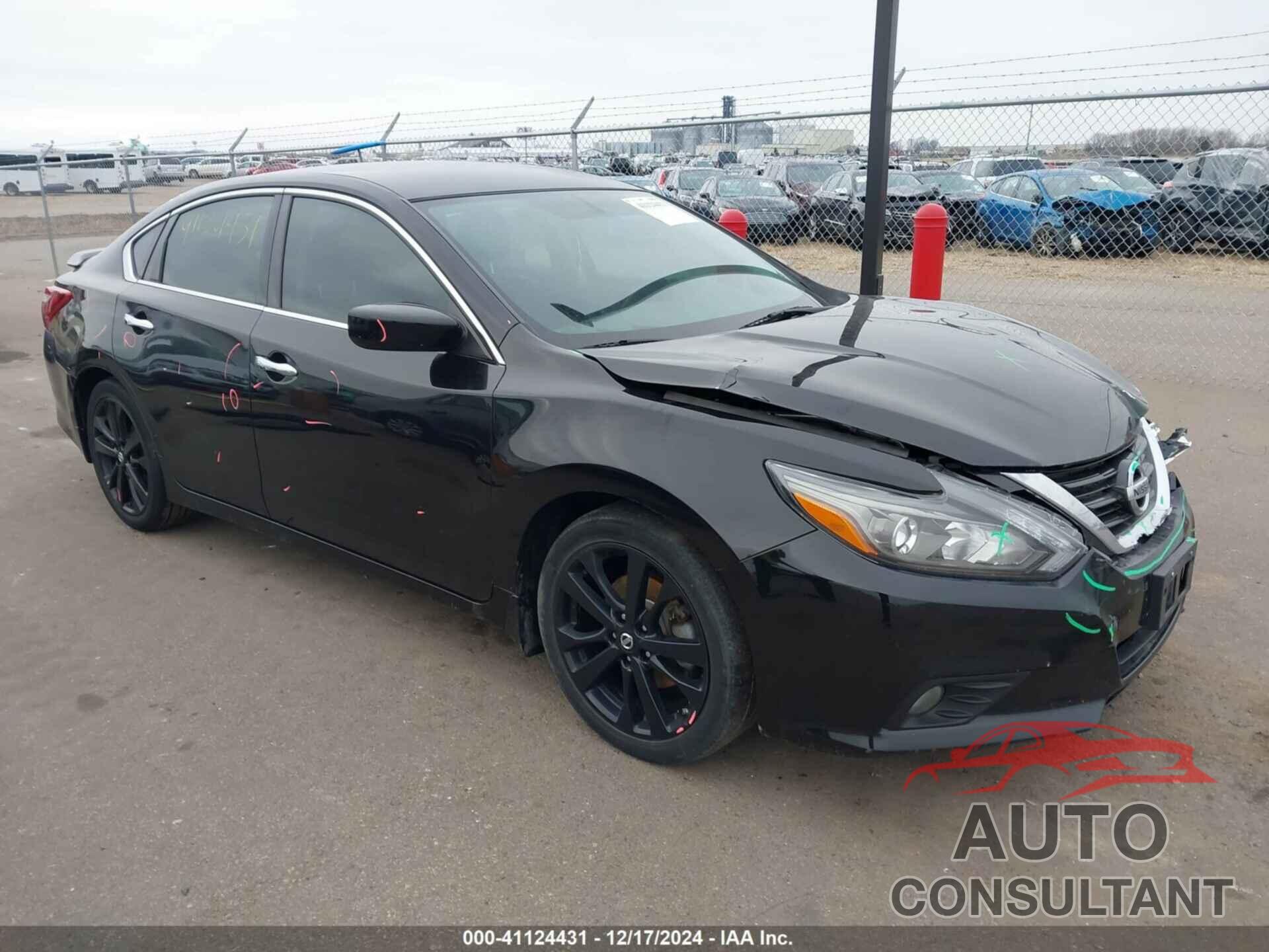 NISSAN ALTIMA 2017 - 1N4AL3AP4HC217060