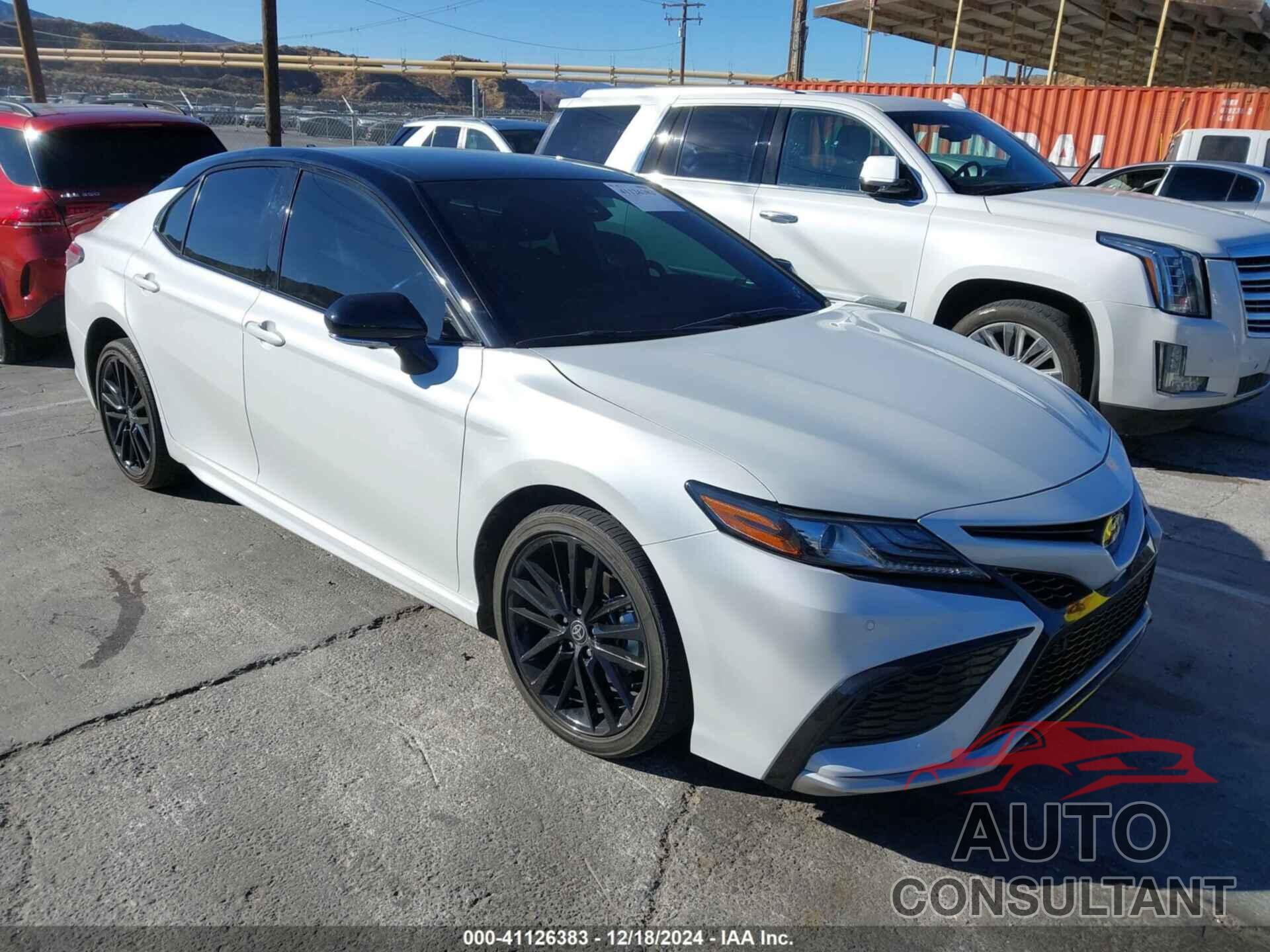 TOYOTA CAMRY 2023 - 4T1K31AK0PU058646