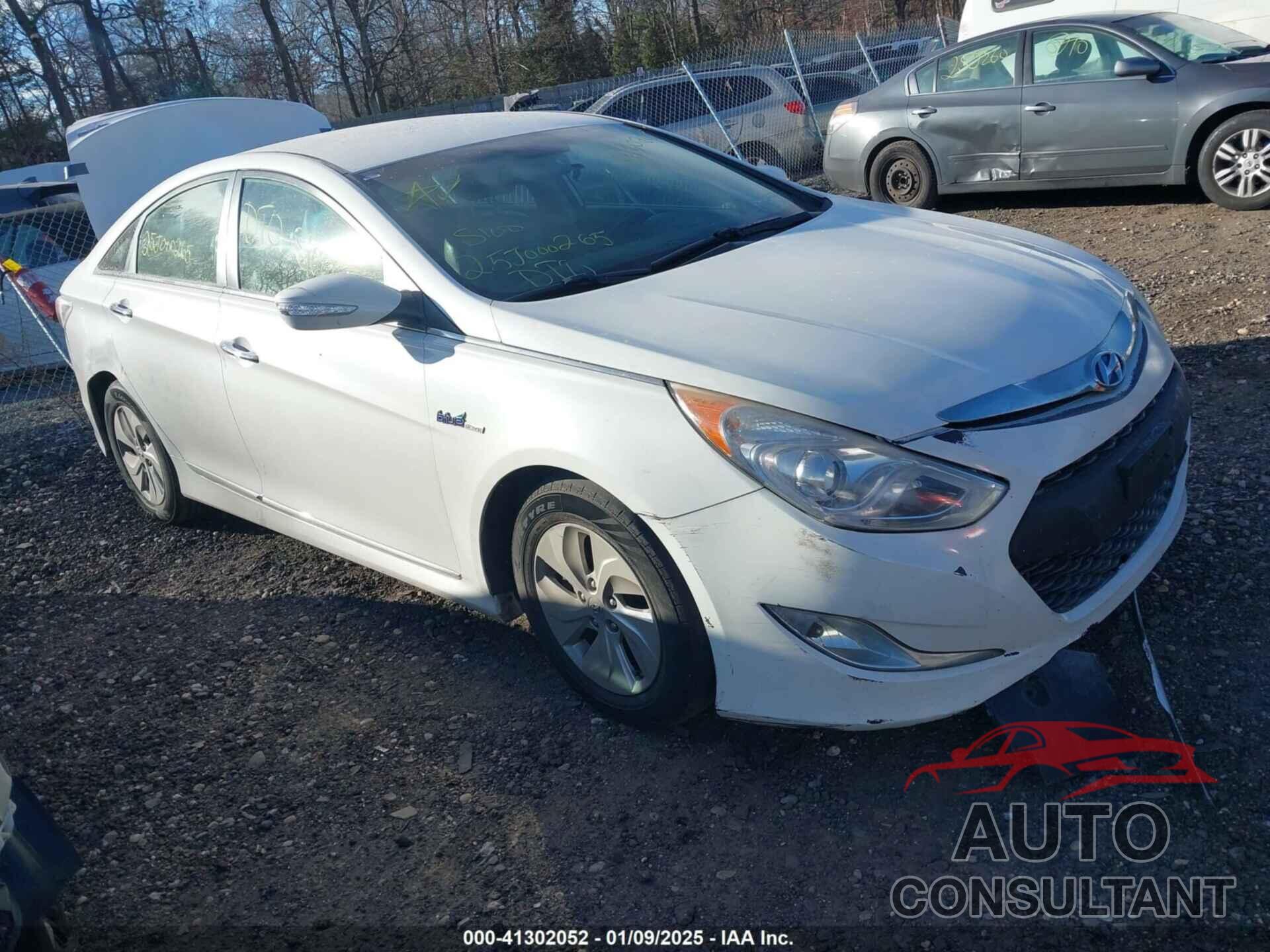 HYUNDAI SONATA HYBRID 2013 - KMHEC4A46DA071365