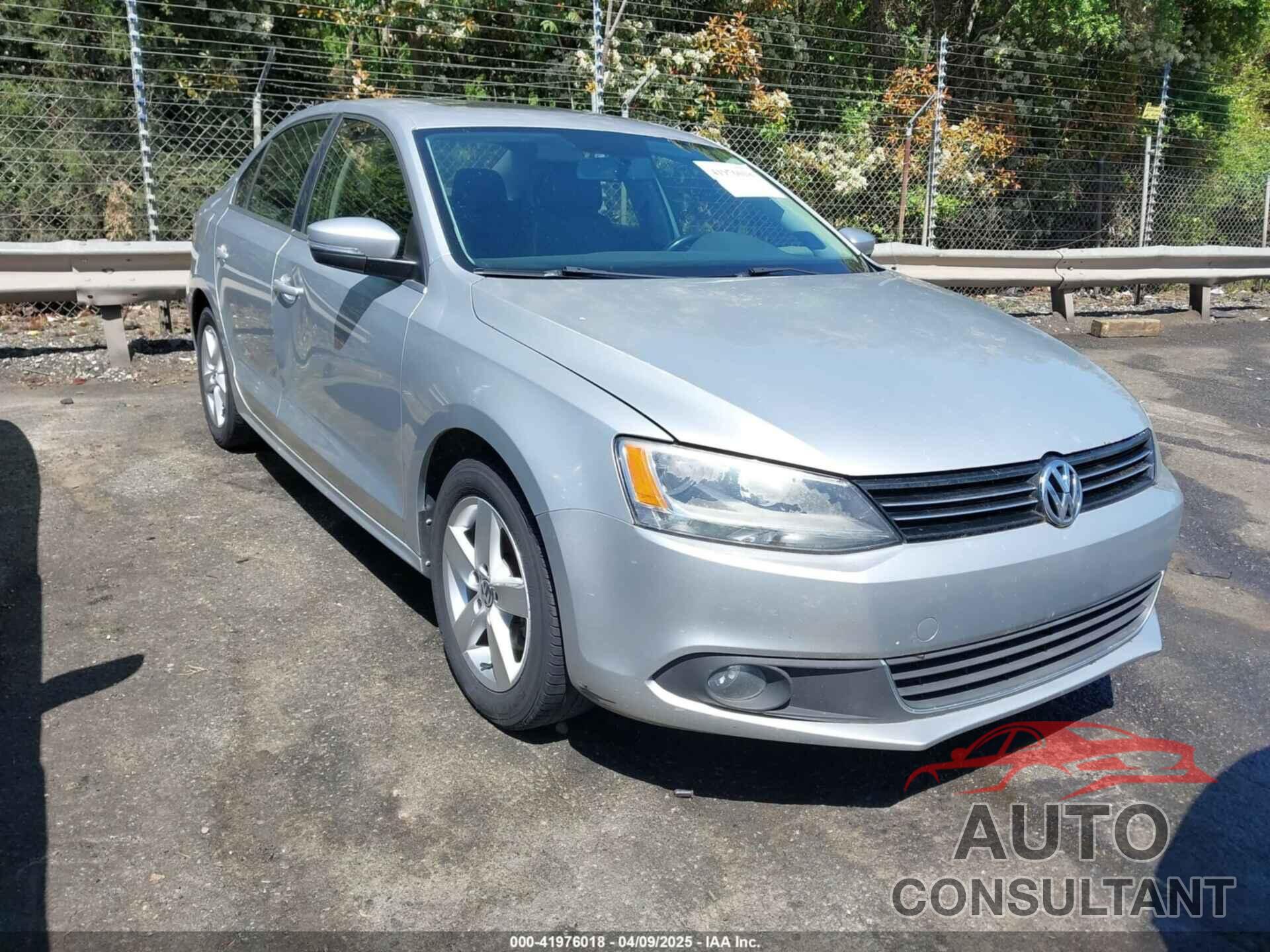 VOLKSWAGEN JETTA 2012 - 3VWLL7AJ7CM368162