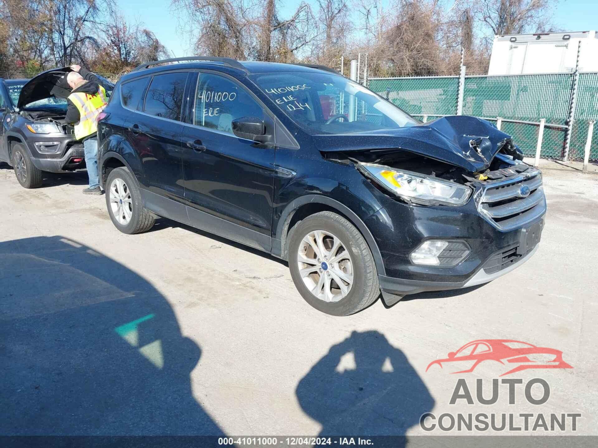 FORD ESCAPE 2017 - 1FMCU9GD9HUC70830