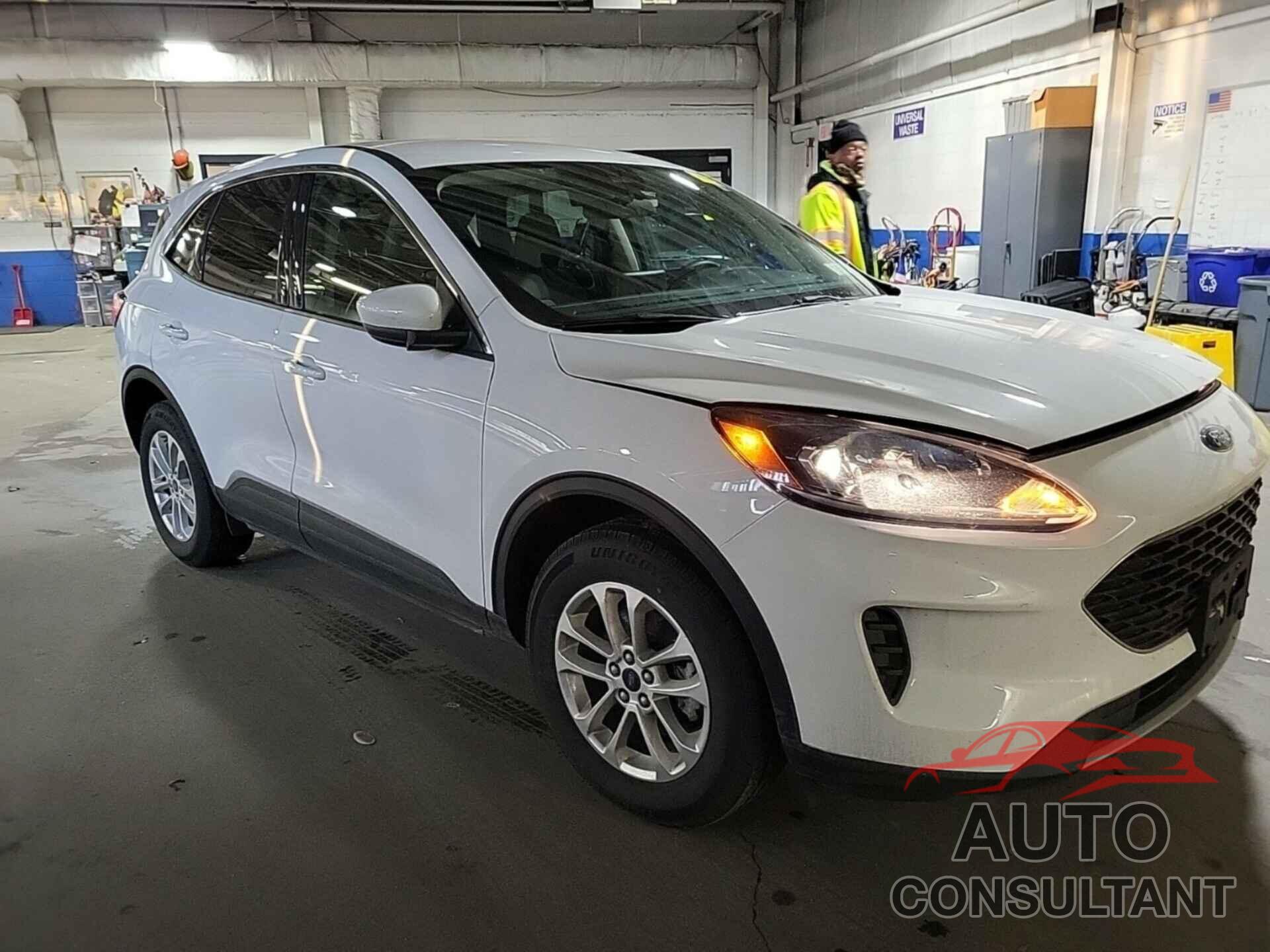 FORD ESCAPE 2021 - 1FMCU9BZ7MUA54309