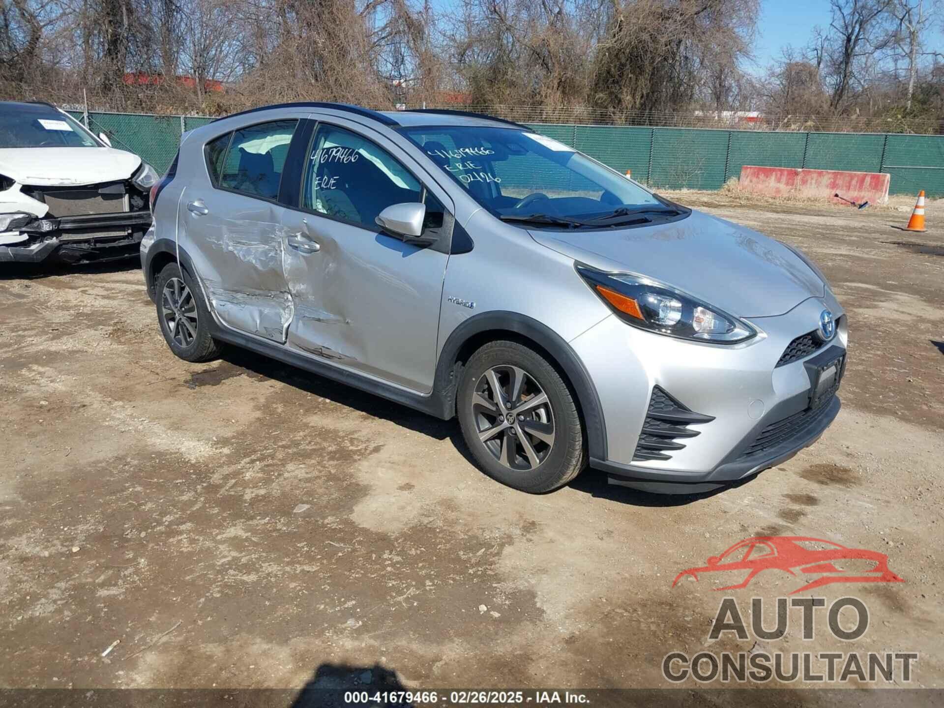 TOYOTA PRIUS C 2018 - JTDKDTB32J1604571