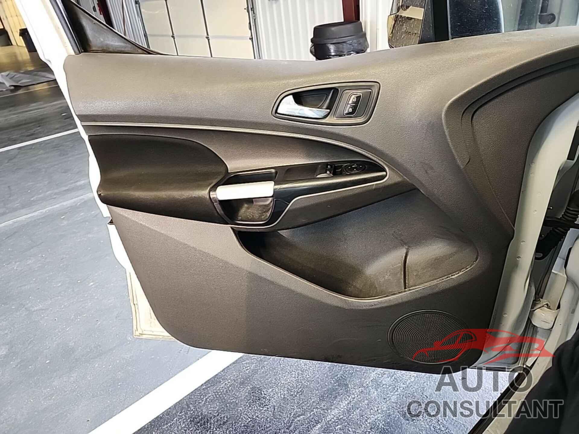 FORD TRANSIT CONNECT 2019 - NM0LS7F27K1422141