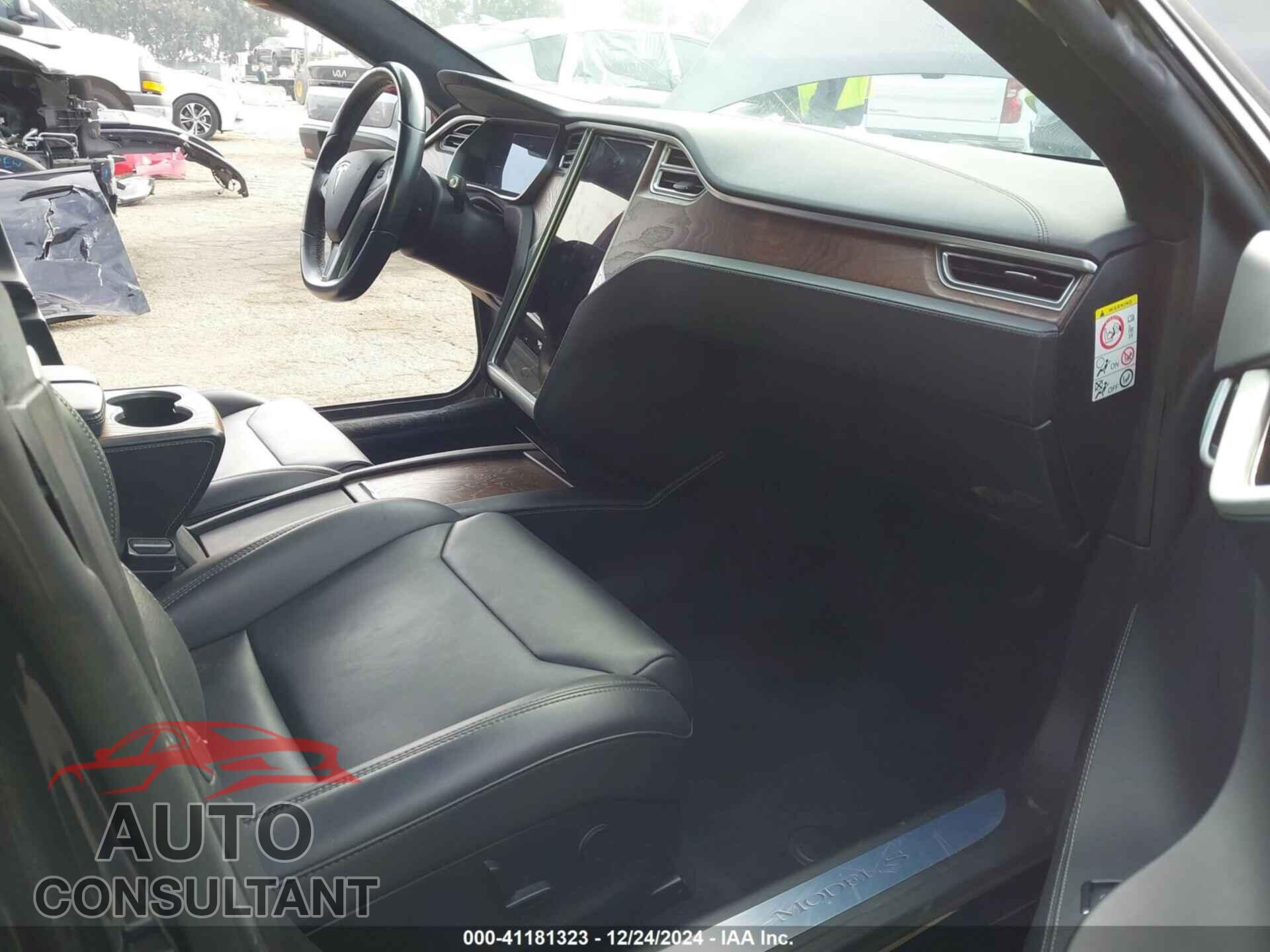 TESLA MODEL S 2017 - 5YJSA1E1XHF217629