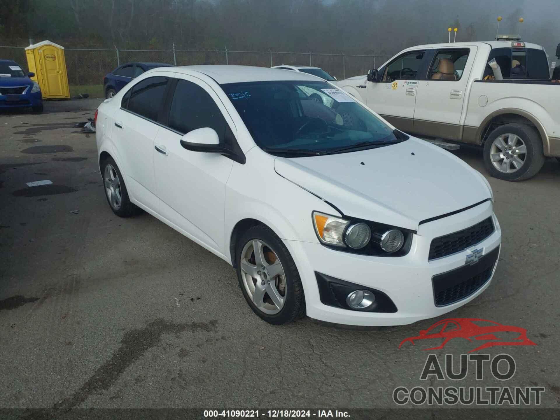 CHEVROLET SONIC 2016 - 1G1JE5SB6G4137439