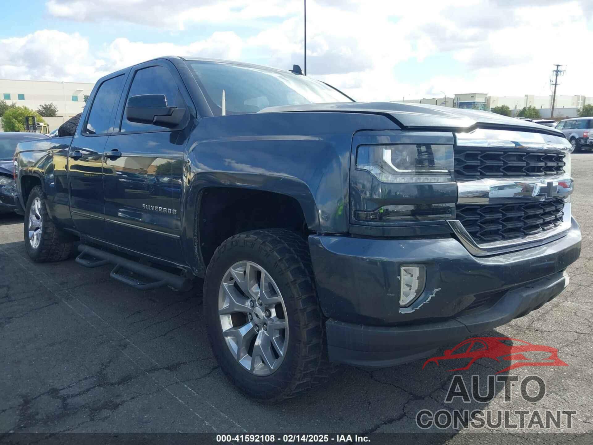 CHEVROLET SILVERADO 1500 2017 - 1GCRCREC4HZ367089