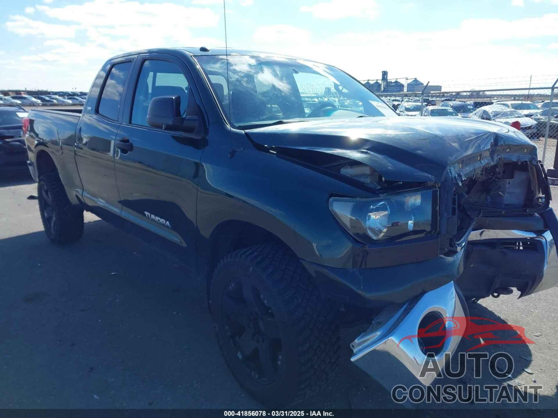 TOYOTA TUNDRA 2011 - 5TFUM5F18BX020803